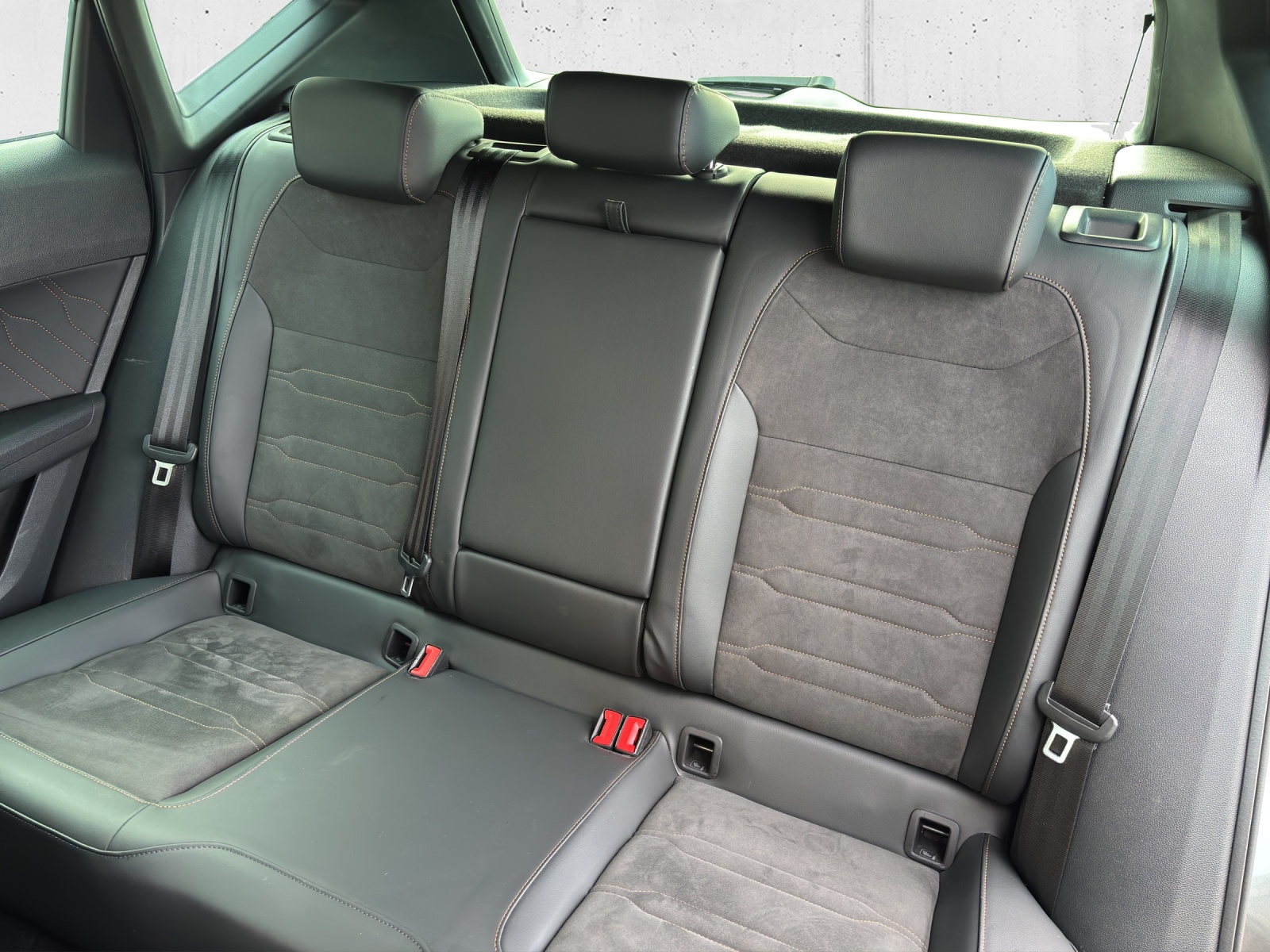 CUPRA Ateca 2.0TSI VZ 4Drive DSG mit AHK & elektr. Ledersitze mit Memory-image-29