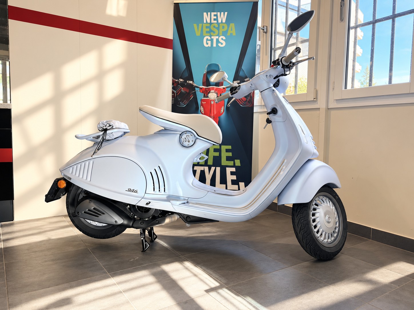 PIAGGIO Vespa 946 125 Snake-image-0