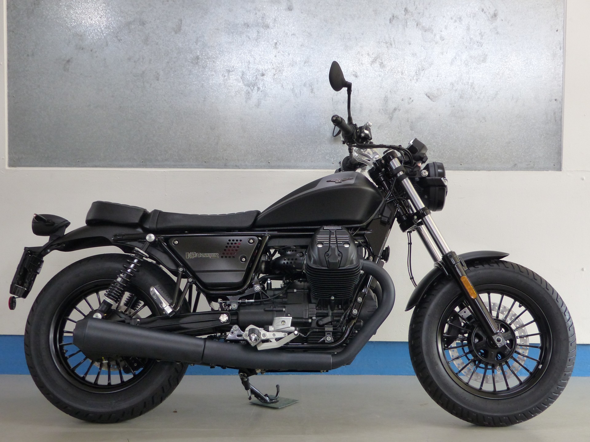 MOTO GUZZI V9 Bobber 850 ABS-image-15