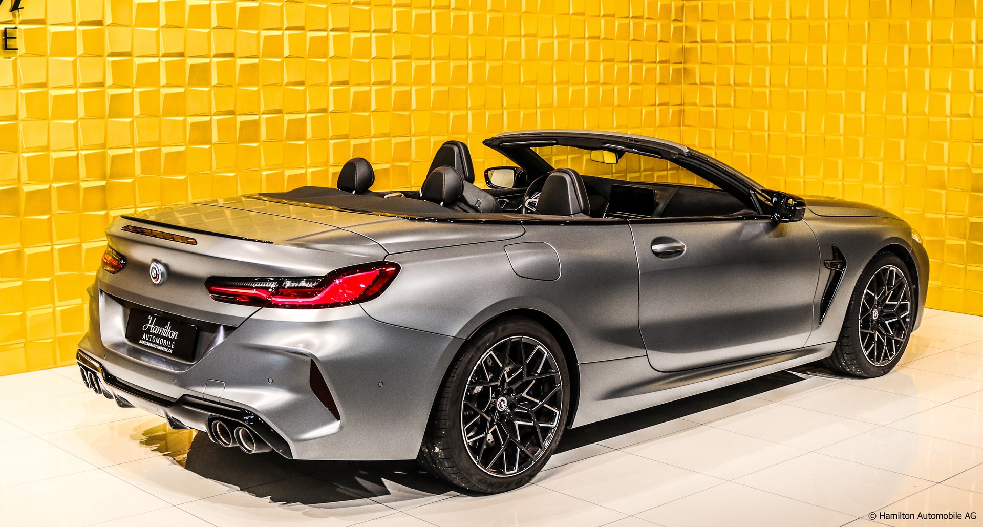 BMW M8 Competition Cabrio xDrive Steptronic-image-7