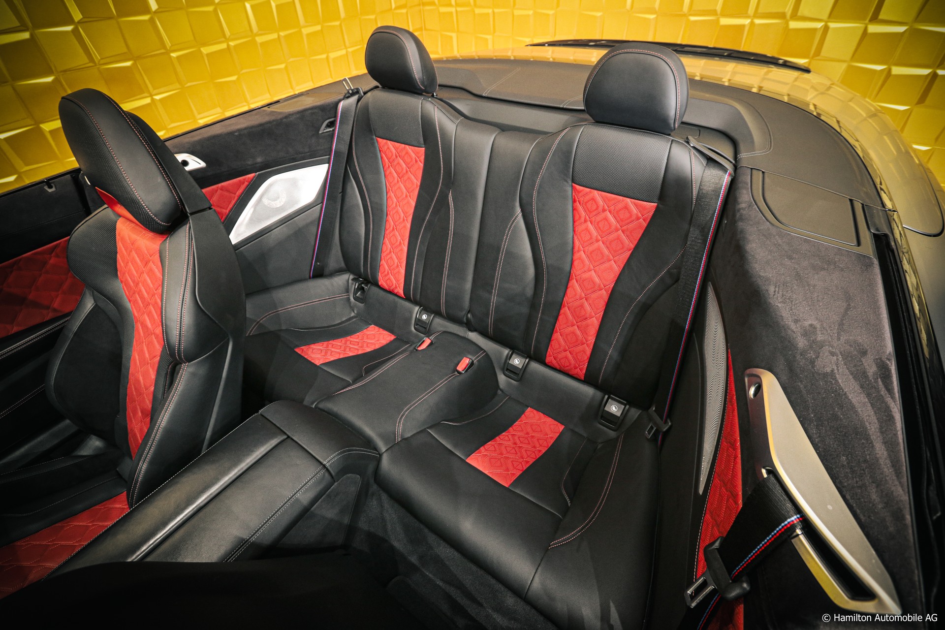 BMW M8 Competition Cabrio xDrive Steptronic-image-16