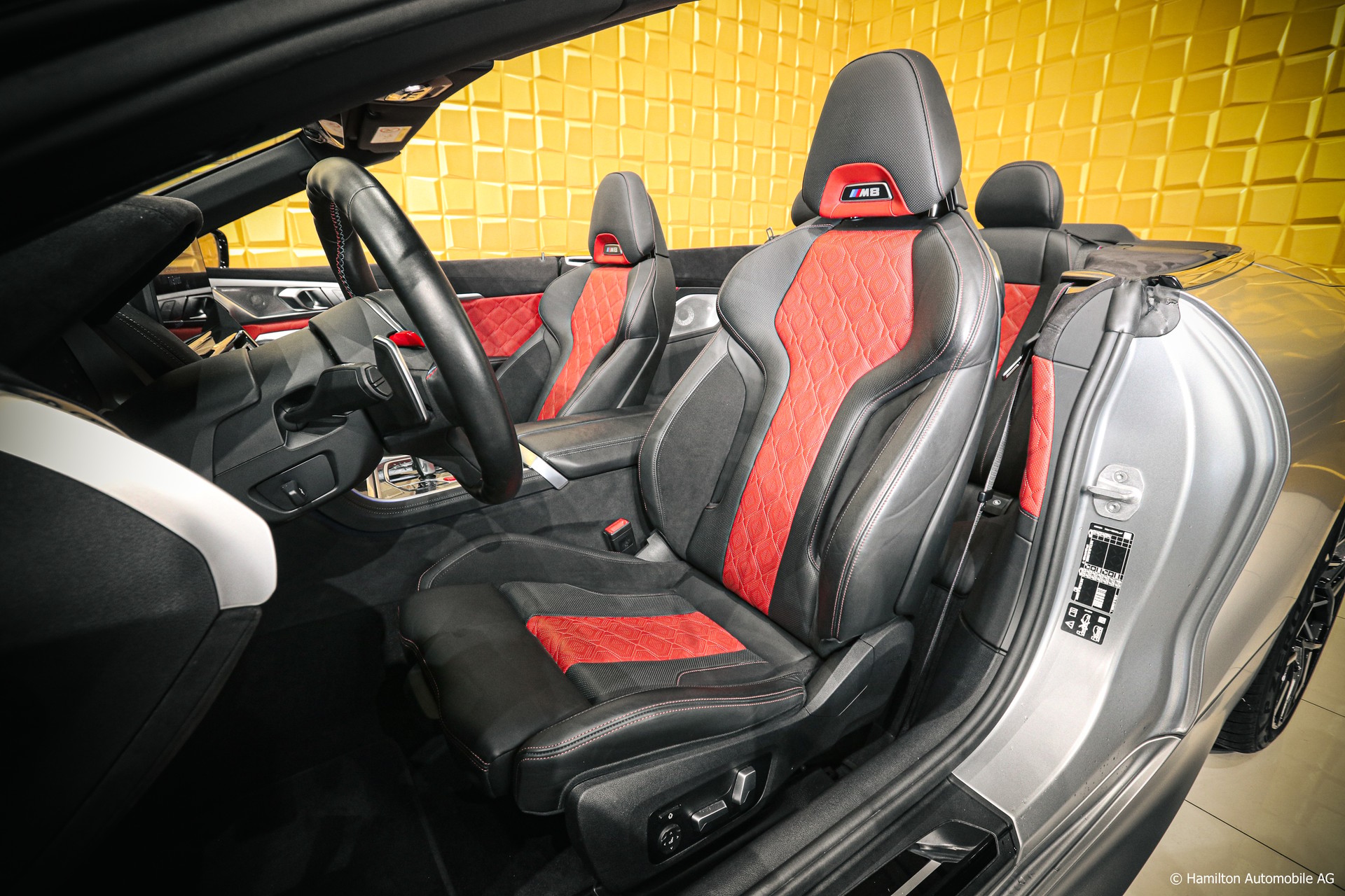 BMW M8 Competition Cabrio xDrive Steptronic-image-15