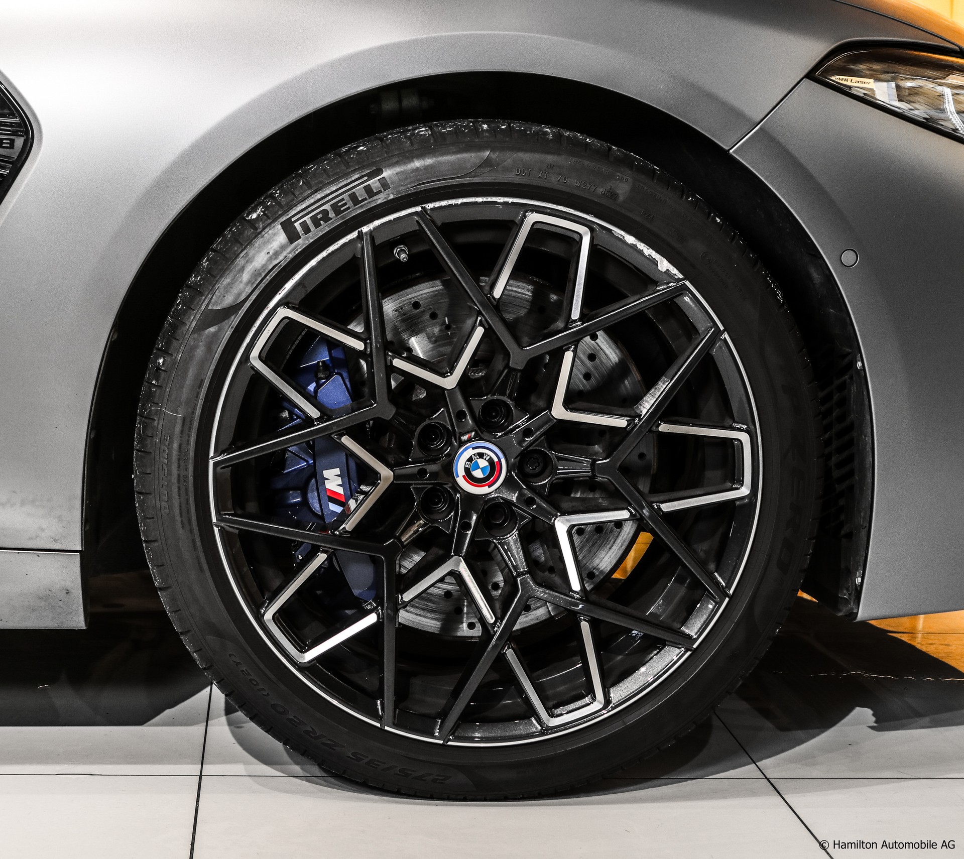 BMW M8 Competition Cabrio xDrive Steptronic-image-26