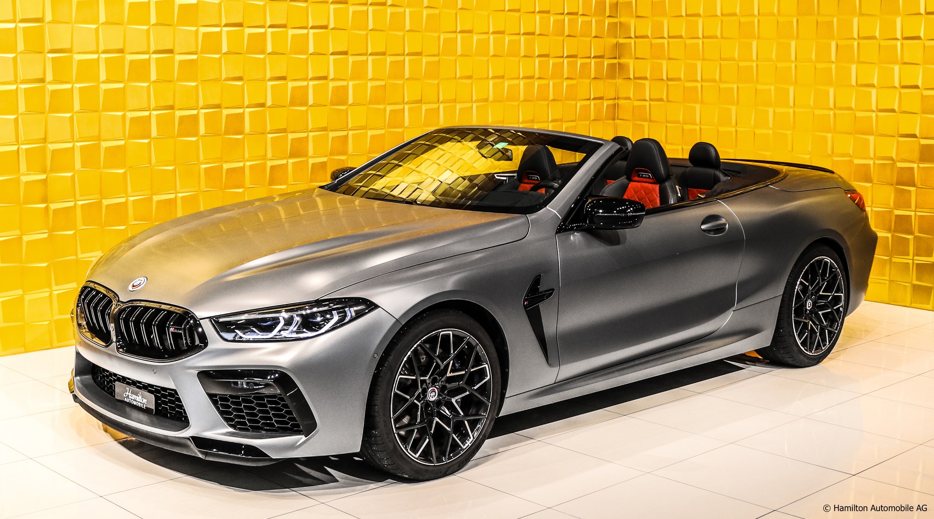 BMW M8 Competition Cabrio xDrive Steptronic-showroom-element-3