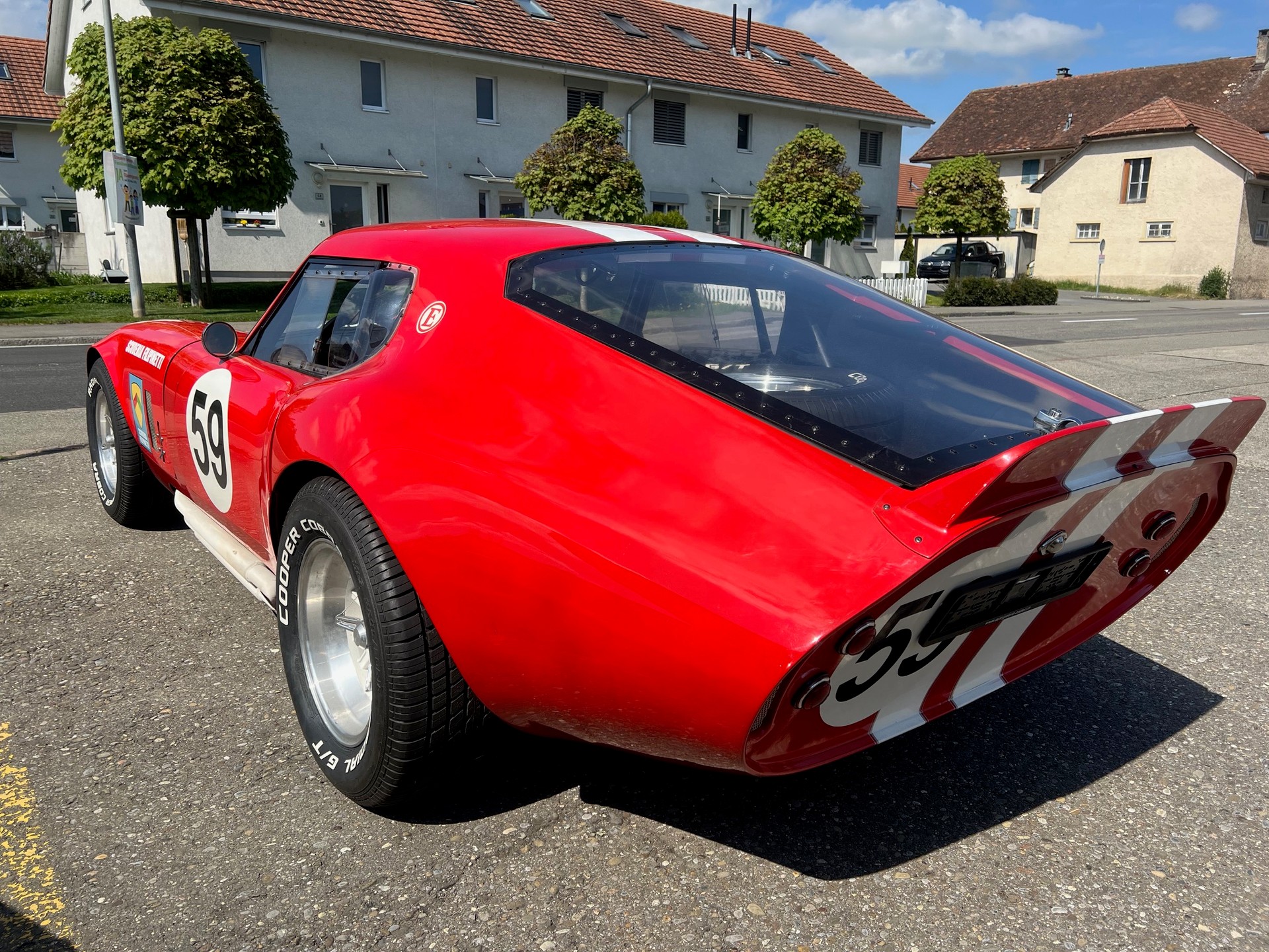 AC Shelby Daytona-showroom-element-3