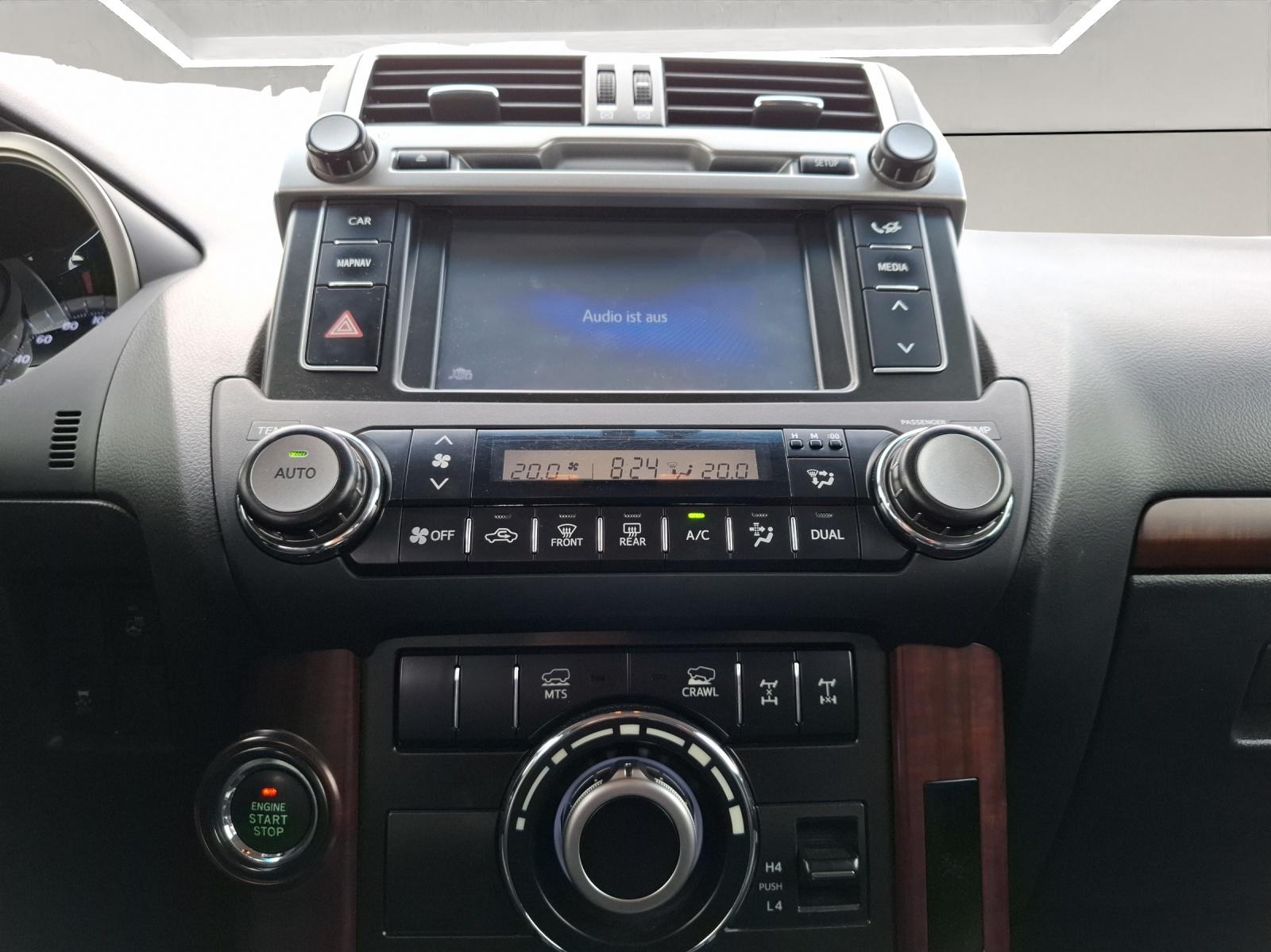 TOYOTA Land Cruiser 3.0 D-4D Linea Sol-image-13