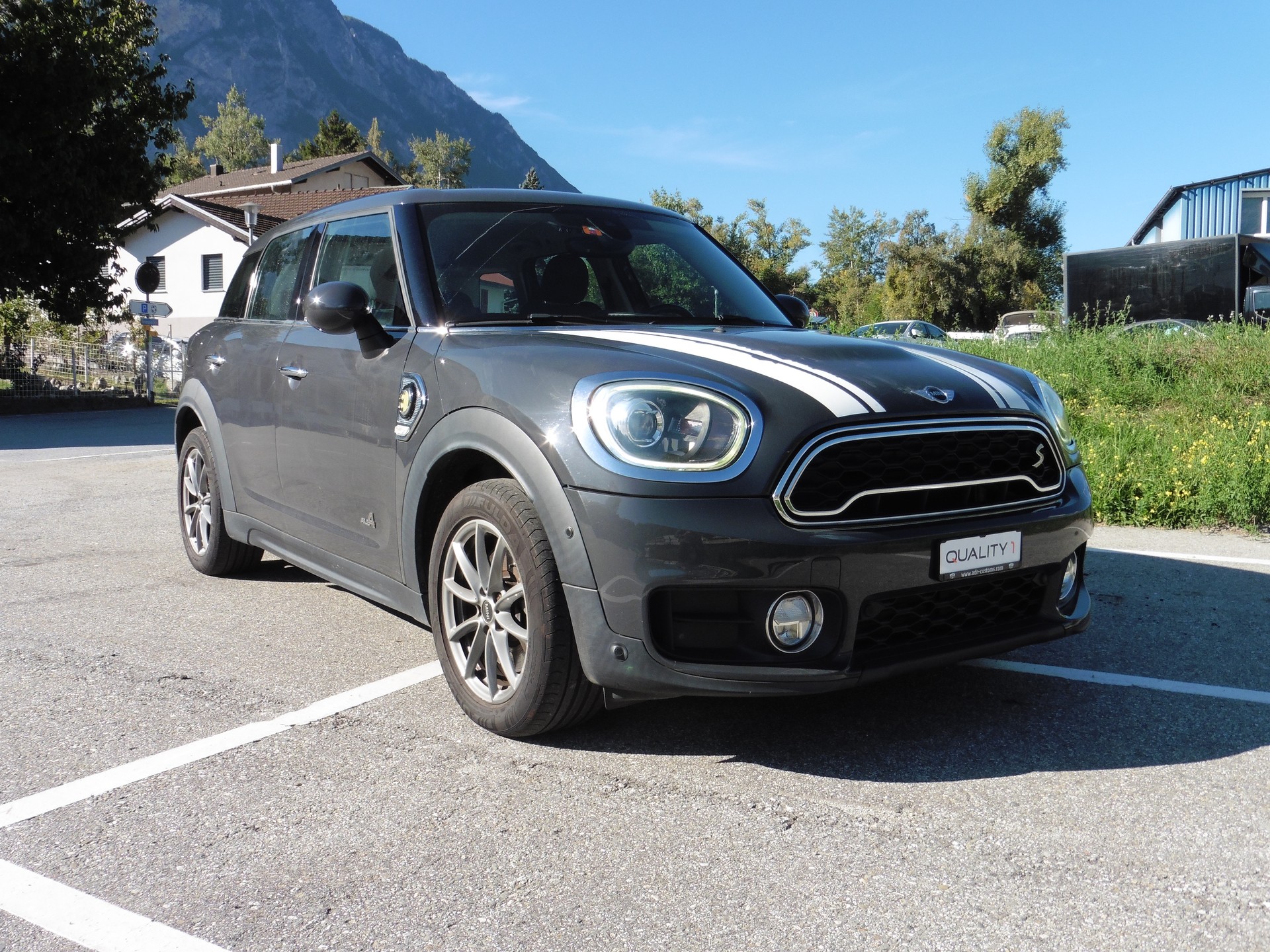 MINI Countryman Cooper S E ALL4 Steptronic-showroom-element-1