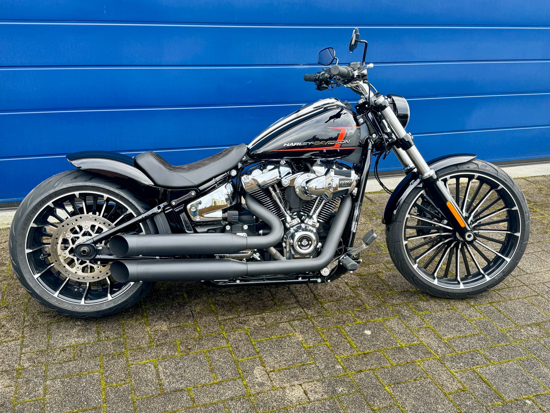HARLEY-DAVIDSON FXBR Breakout 117-image-0