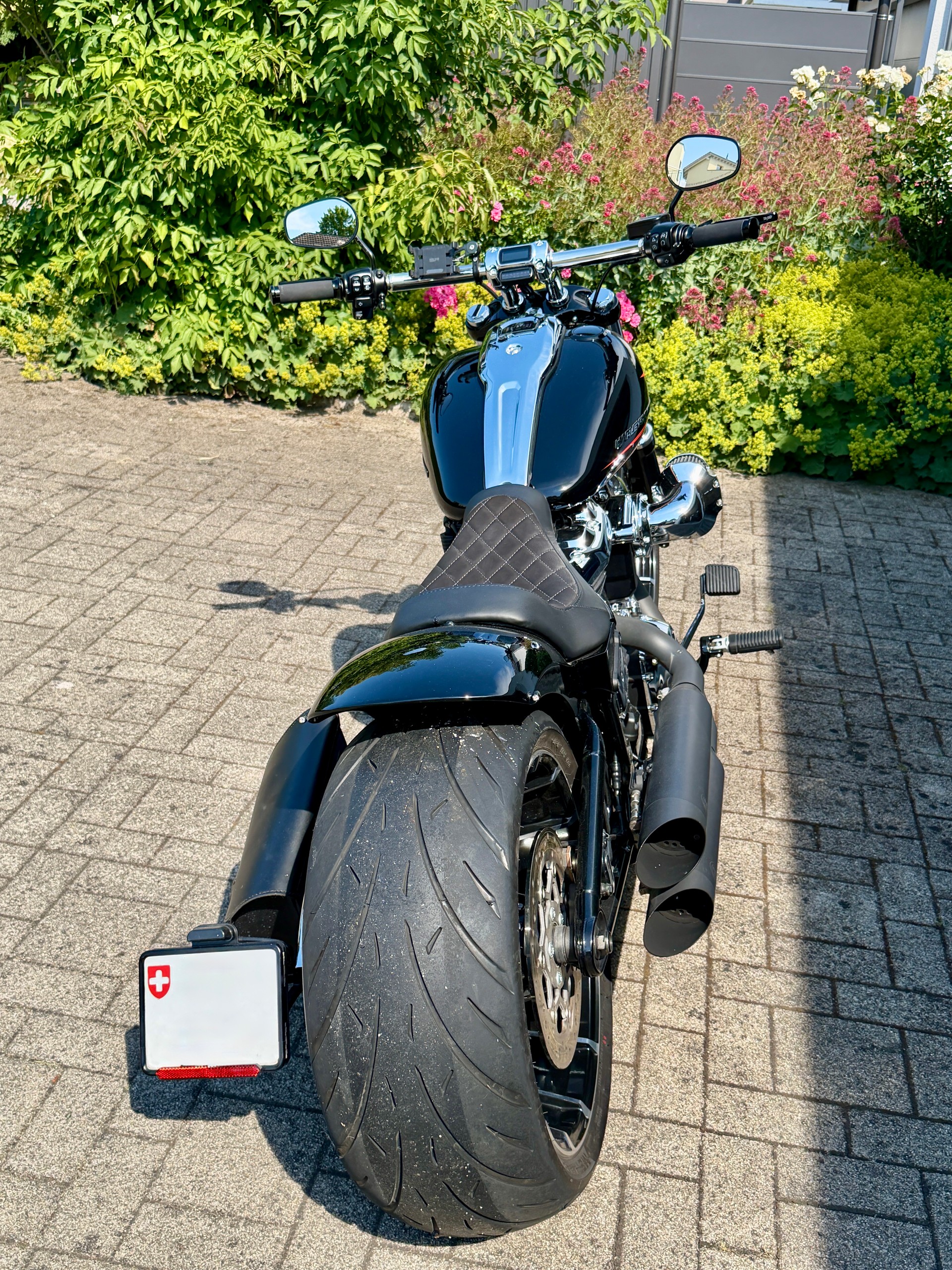 HARLEY-DAVIDSON FXBR Breakout 117-image-2