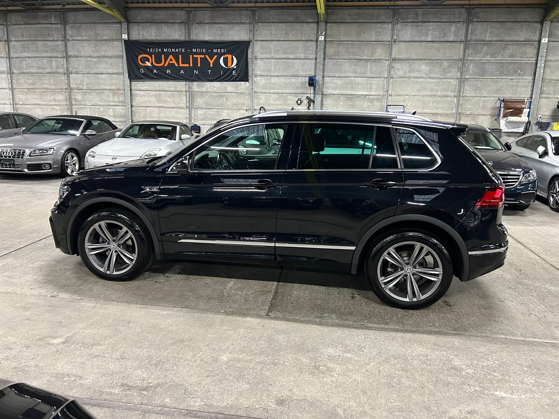VW Tiguan 2.0 TDI R-LINE 4Motion DSG-image-7
