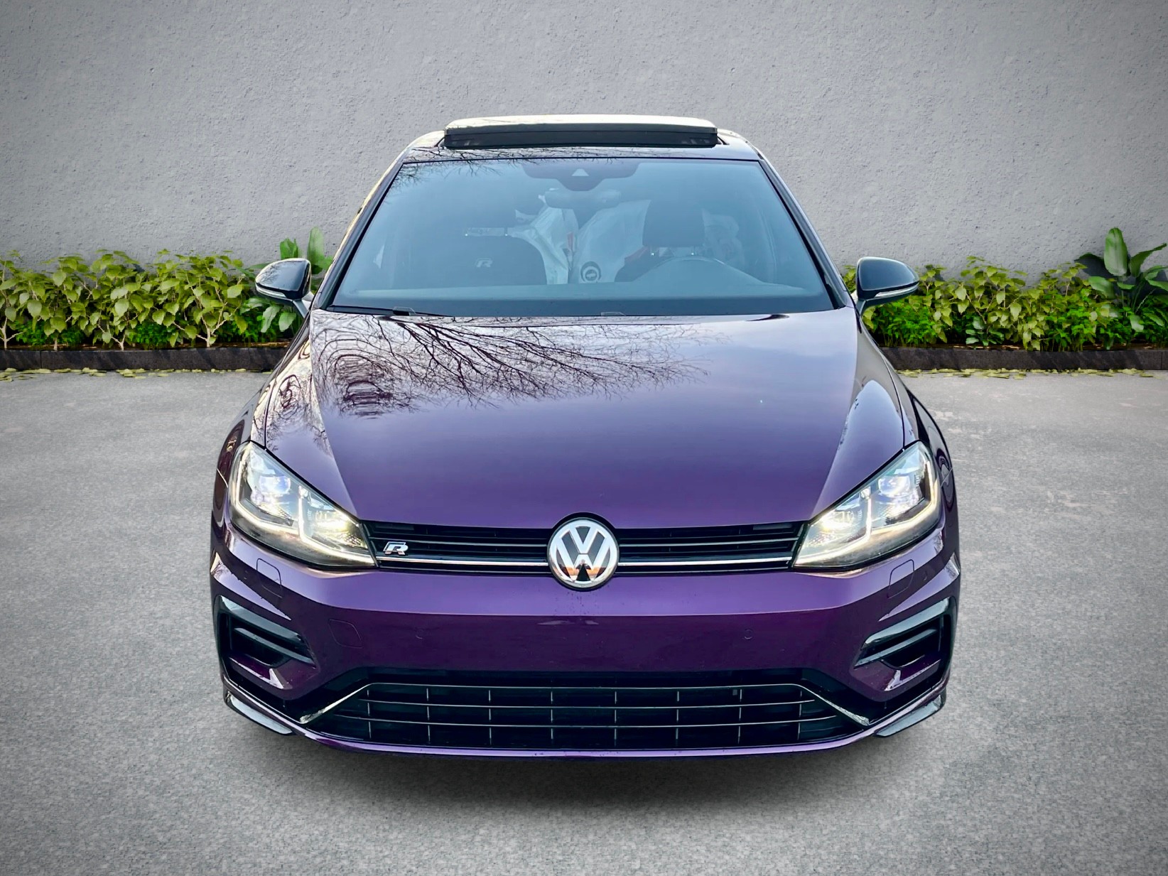 VW Golf 2.0 TSI R 4Motion DSG-image-1