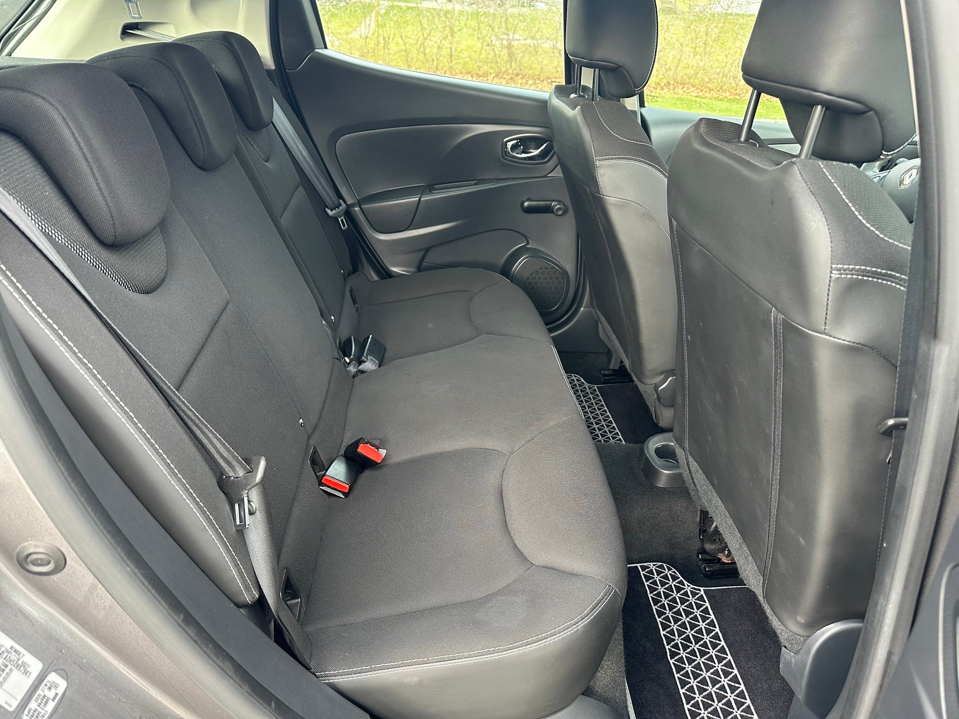 RENAULT Clio 0.9 12V Dynamique-image-6