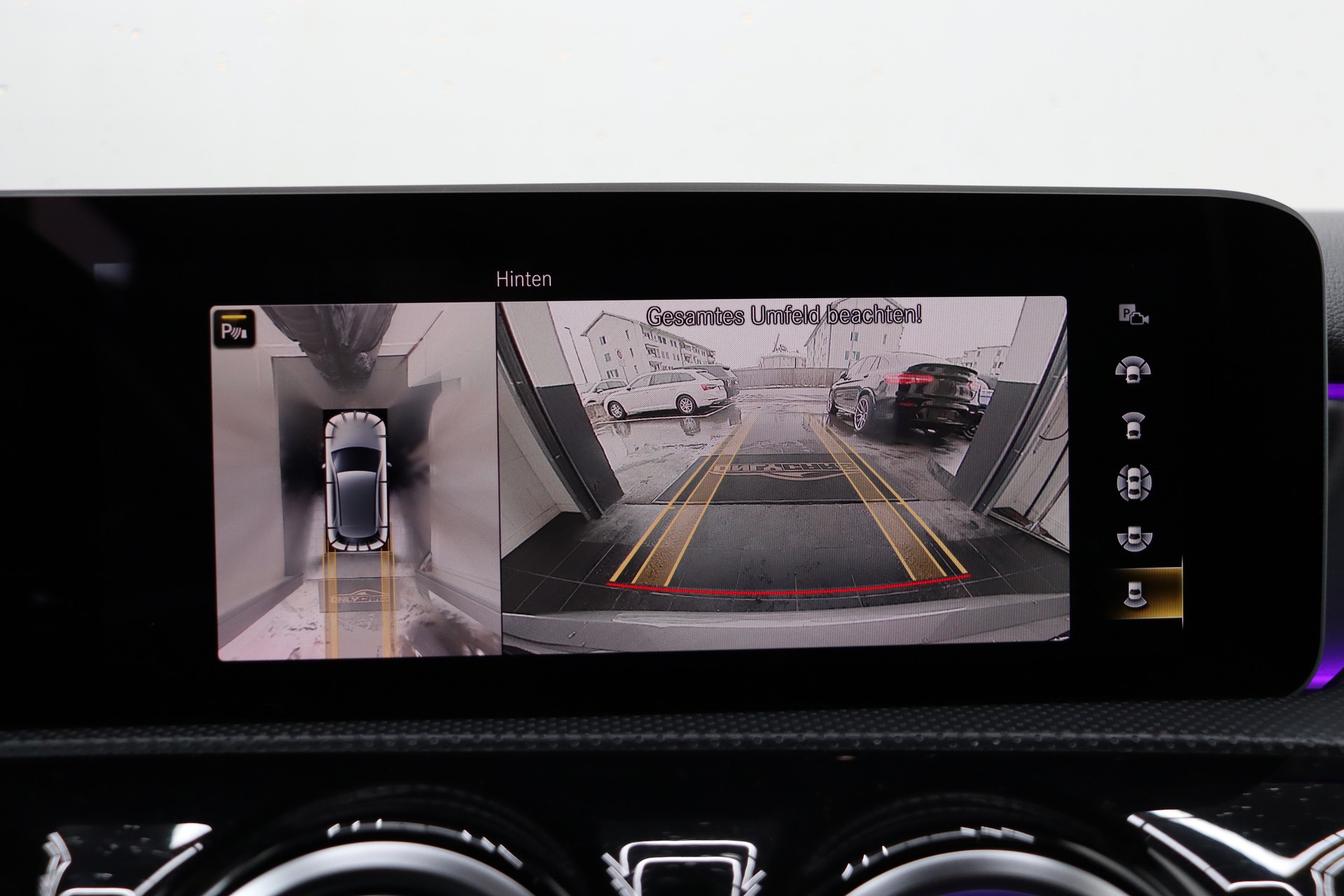MERCEDES-BENZ A 250 AMG Line 7G-DCT-image-12