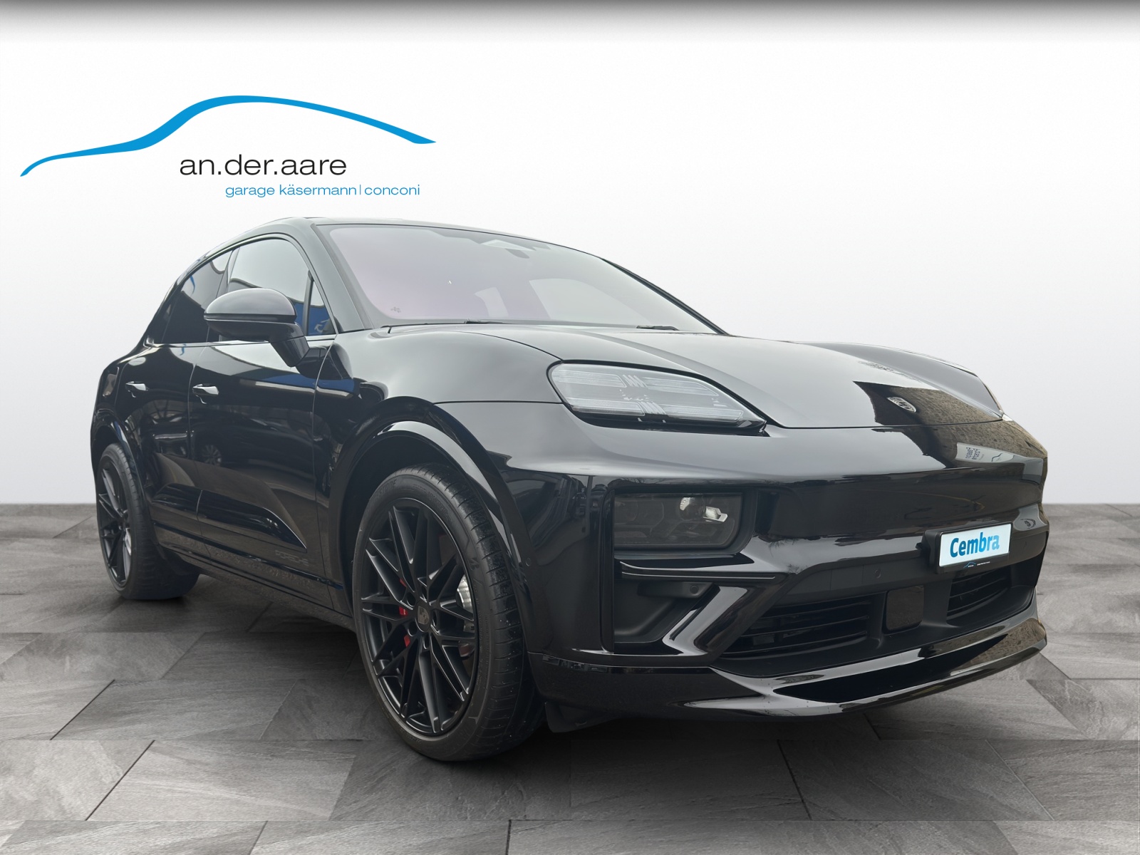 PORSCHE Macan Turbo 100kWh