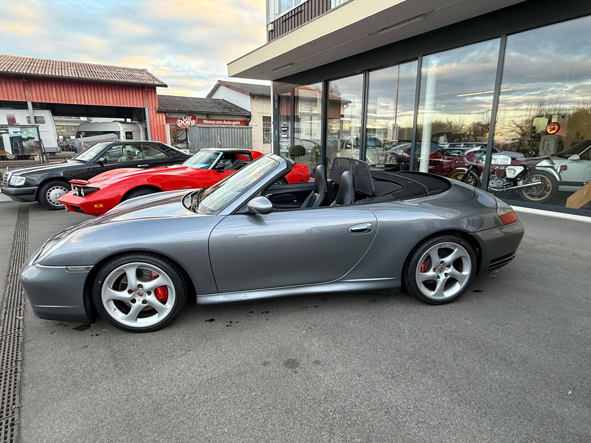 PORSCHE 911 Carrera 4 S Cabrio-image-6