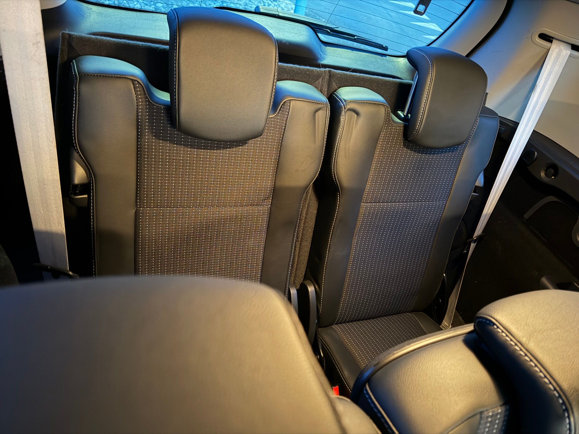 RENAULT Grand Scénic 1.2 16V Turbo Swiss Edition-image-9