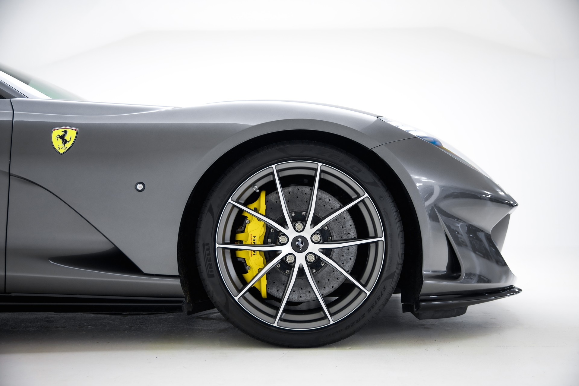 FERRARI 812 Superfast-image-11