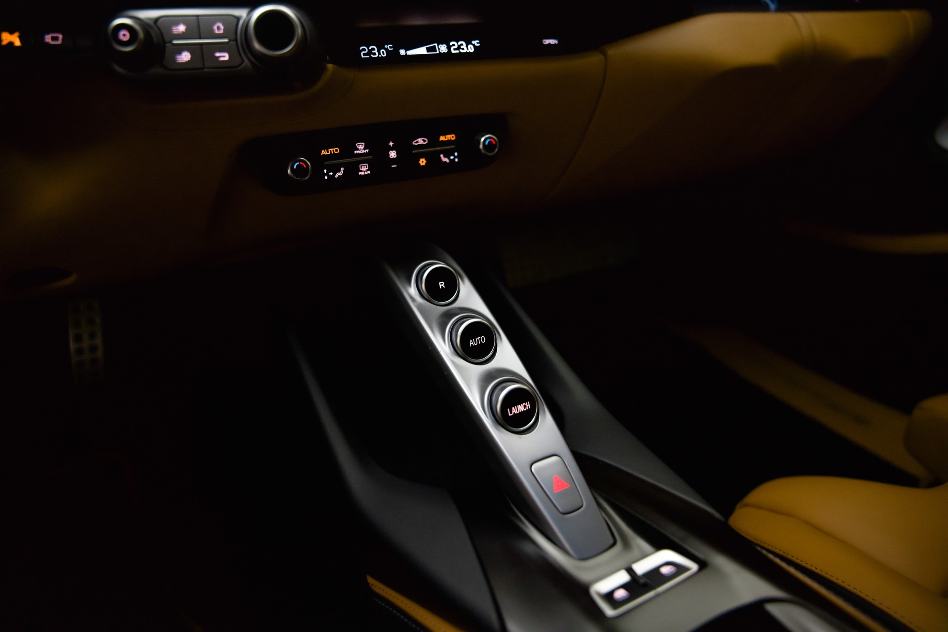 FERRARI 812 Superfast-image-29