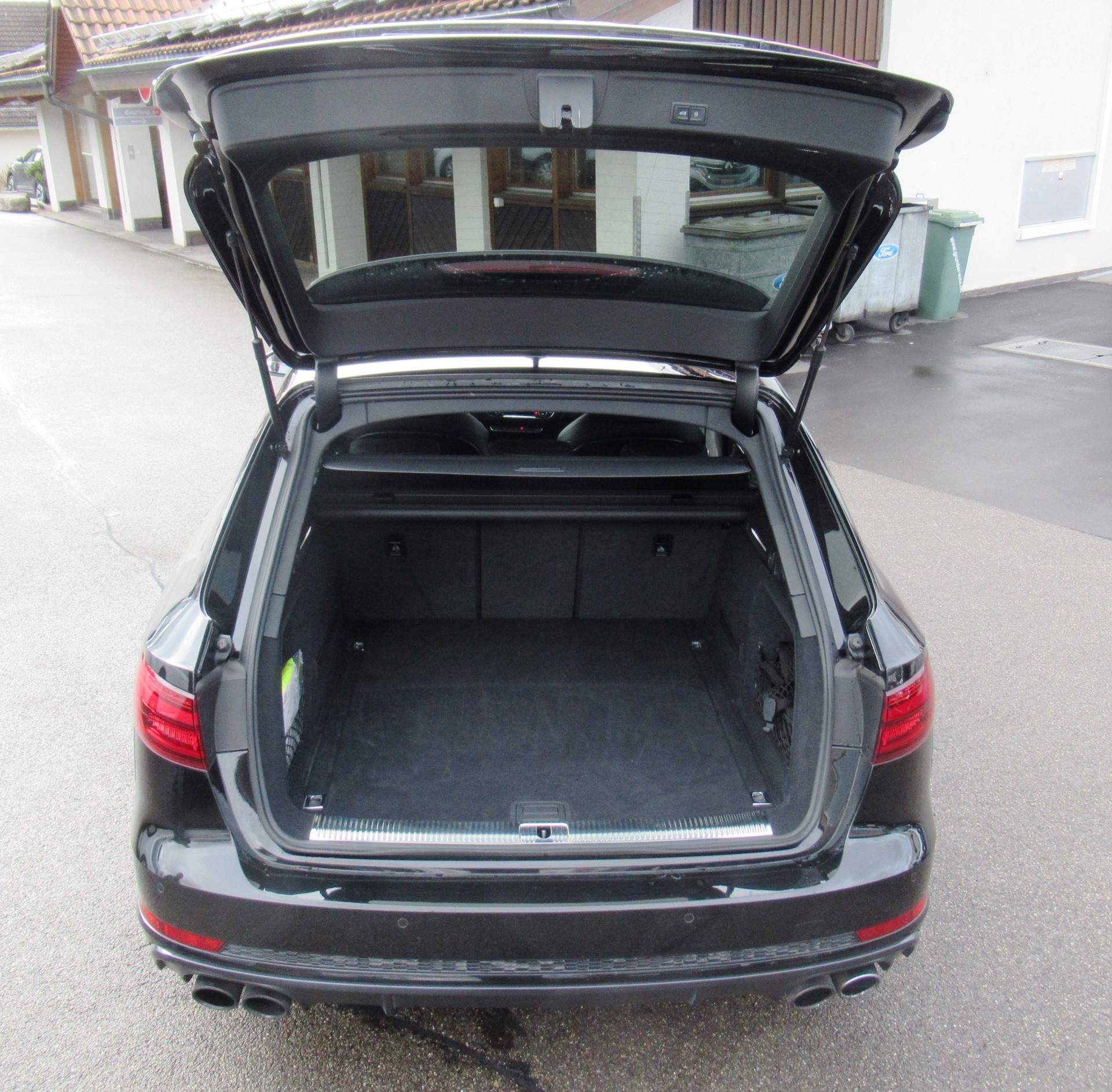 AUDI S4 Avant 3.0 TFSI quattro tiptronic-image-8