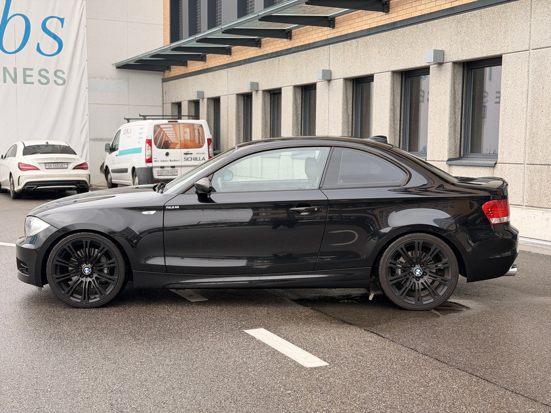 BMW 135i Coupé-image-4