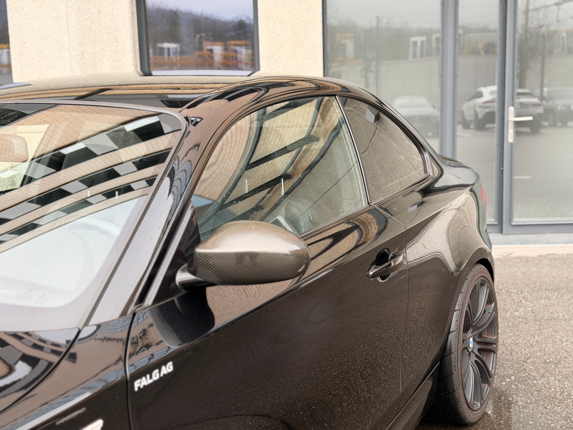 BMW 135i Coupé-image-8