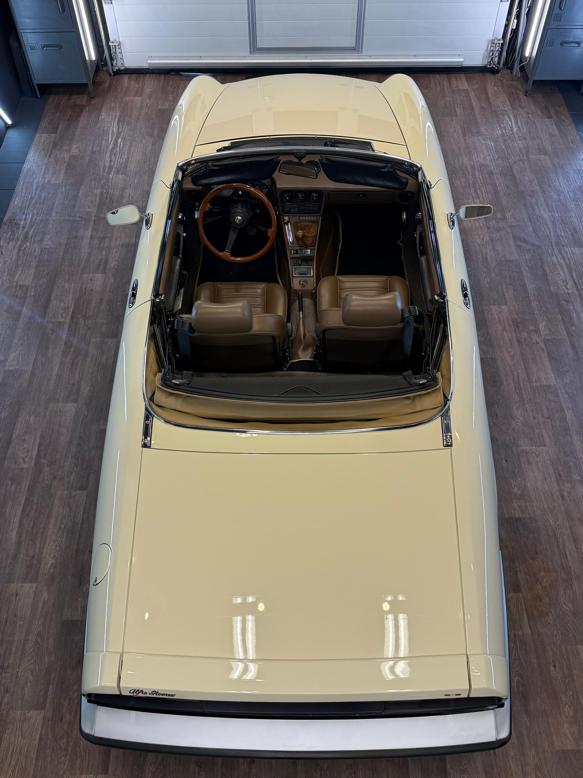 ALFA ROMEO Spider 2.0 (Veloce) 128 PS, Doppelvergaser, Veteran 08.2025-image-9