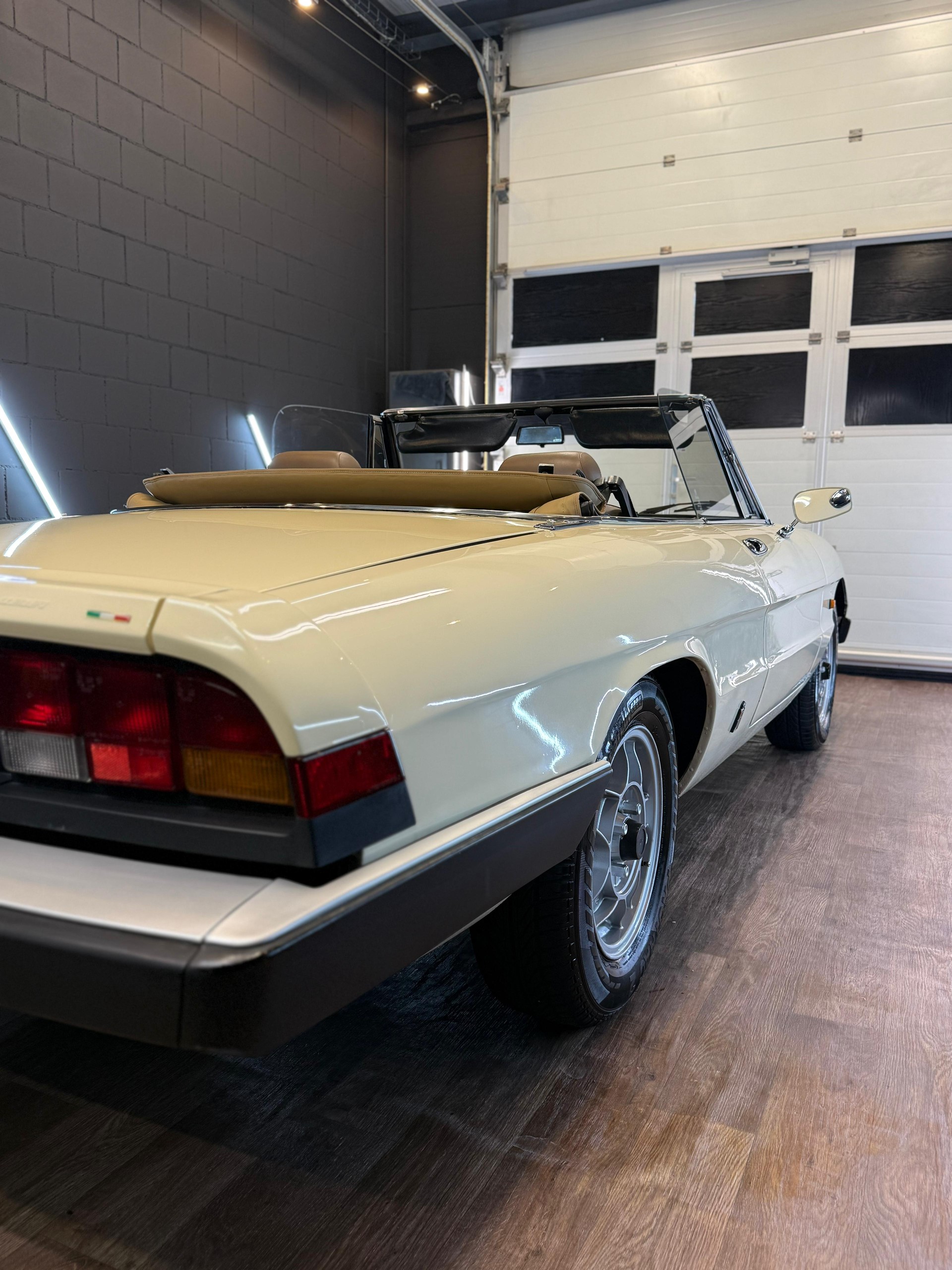 ALFA ROMEO Spider 2.0 (Veloce) 128 PS, Doppelvergaser, Veteran 08.2025-image-11