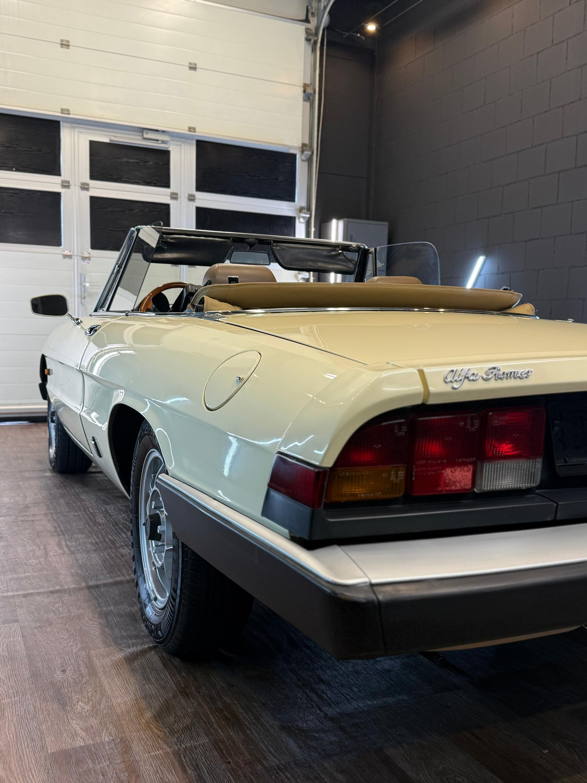 ALFA ROMEO Spider 2.0 (Veloce) 128 PS, Doppelvergaser, Veteran 08.2025-image-10