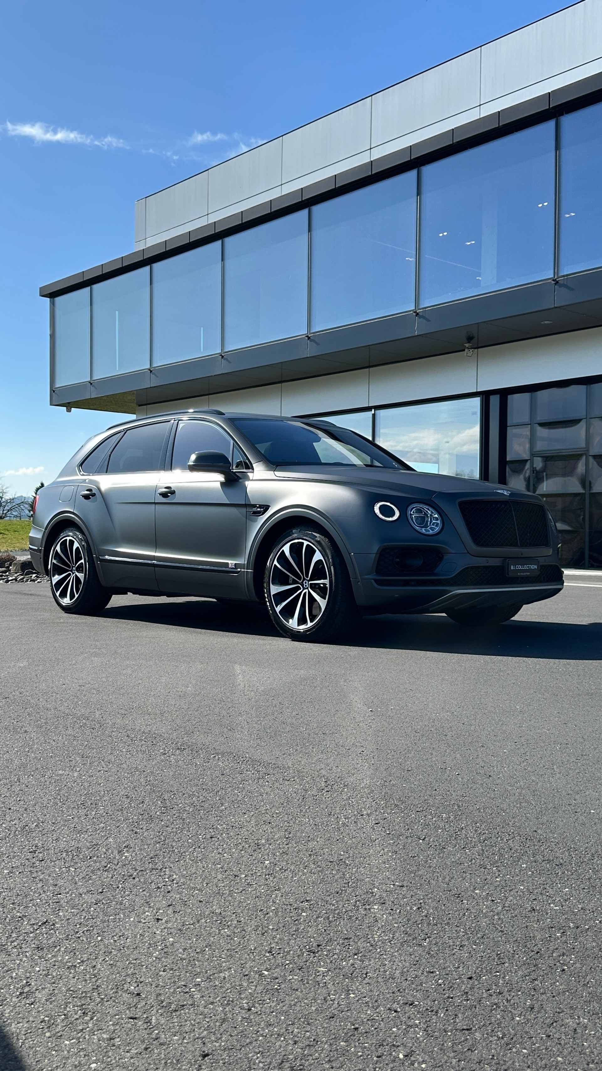 BENTLEY Bentayga W12-image-9