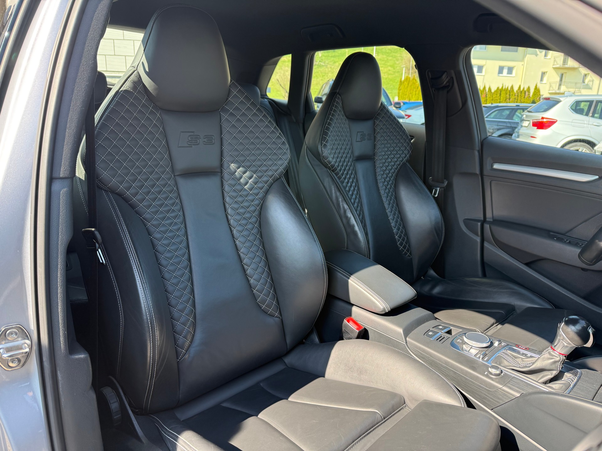 AUDI S3 Sportback 2.0 TFSI quattro S-tronic-image-10