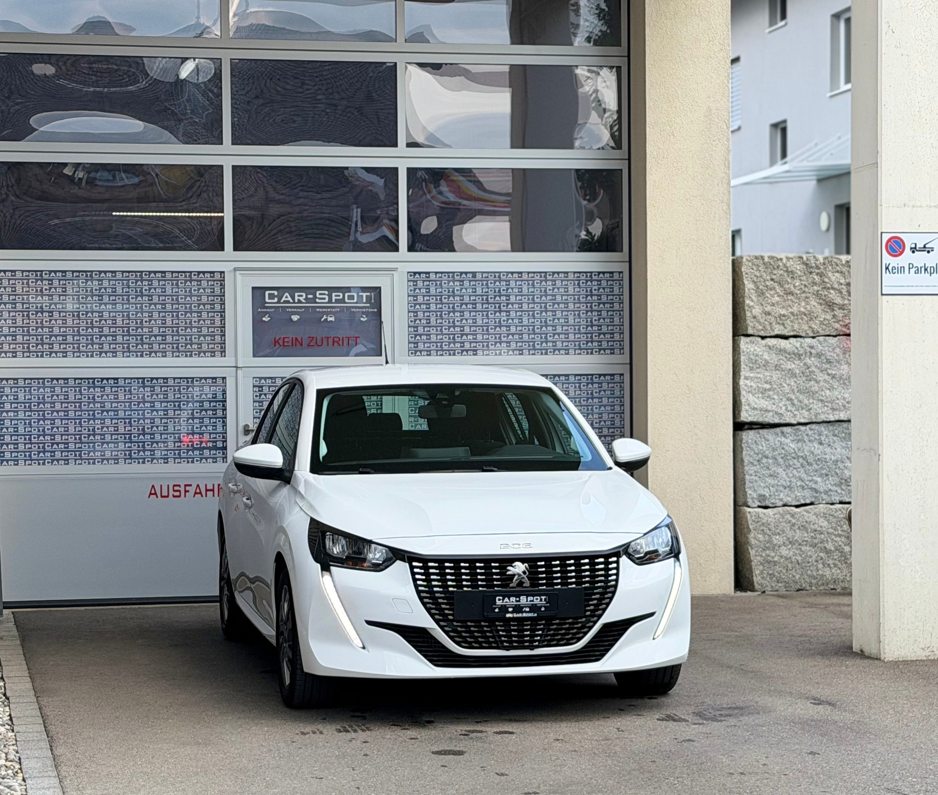 PEUGEOT 208 1.5 BlueHDi Allure-showroom-element-2