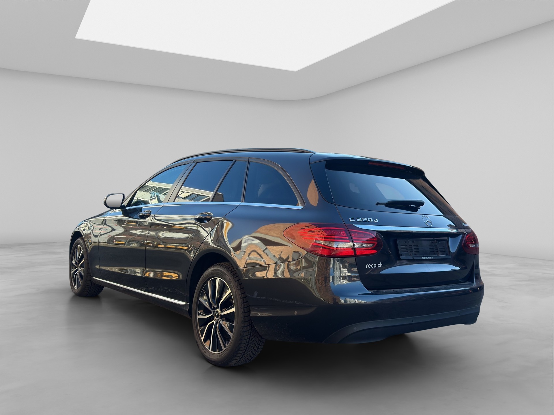 MERCEDES-BENZ C 200 4Matic-image-3