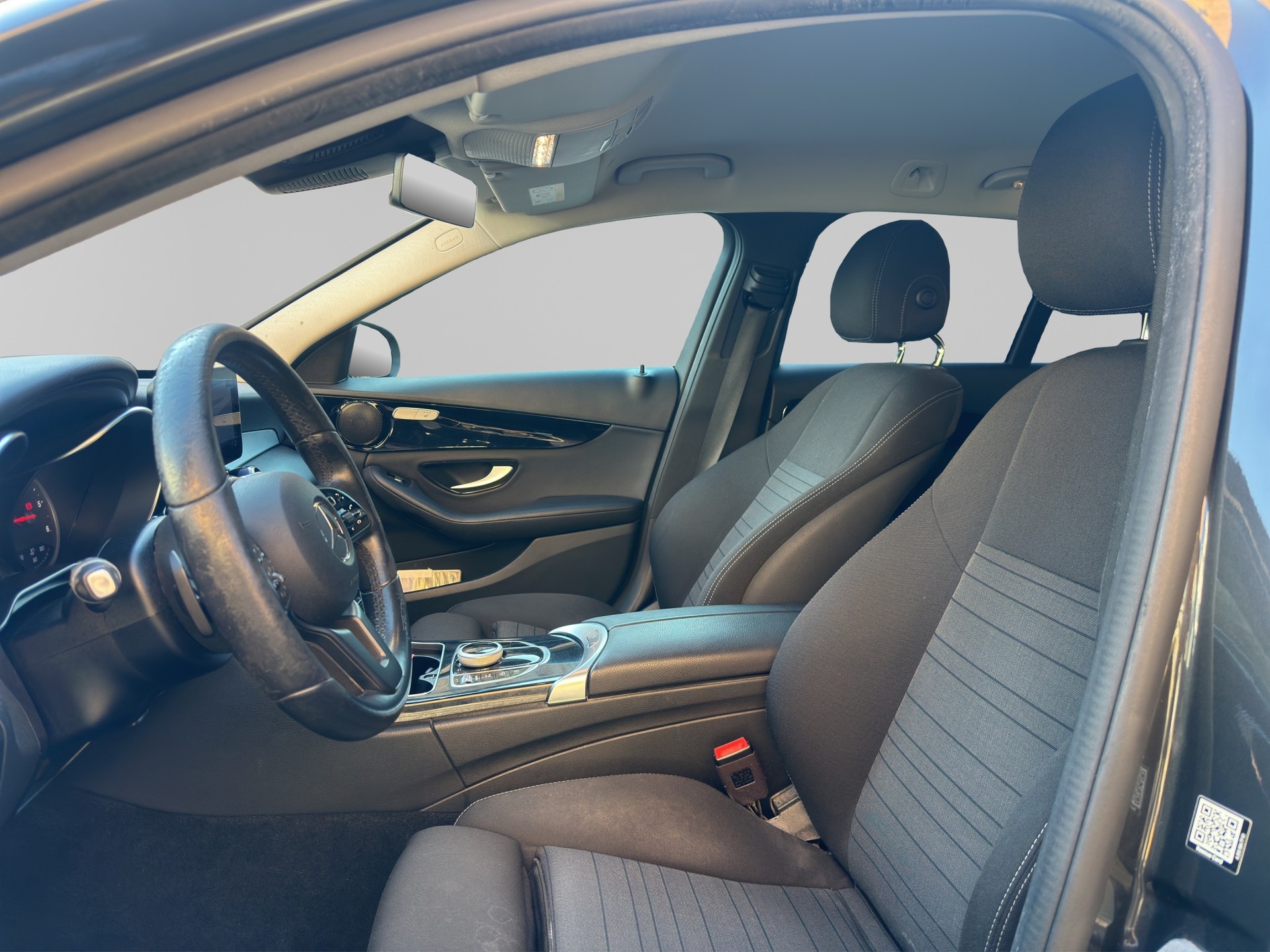 MERCEDES-BENZ C 200 4Matic-image-10