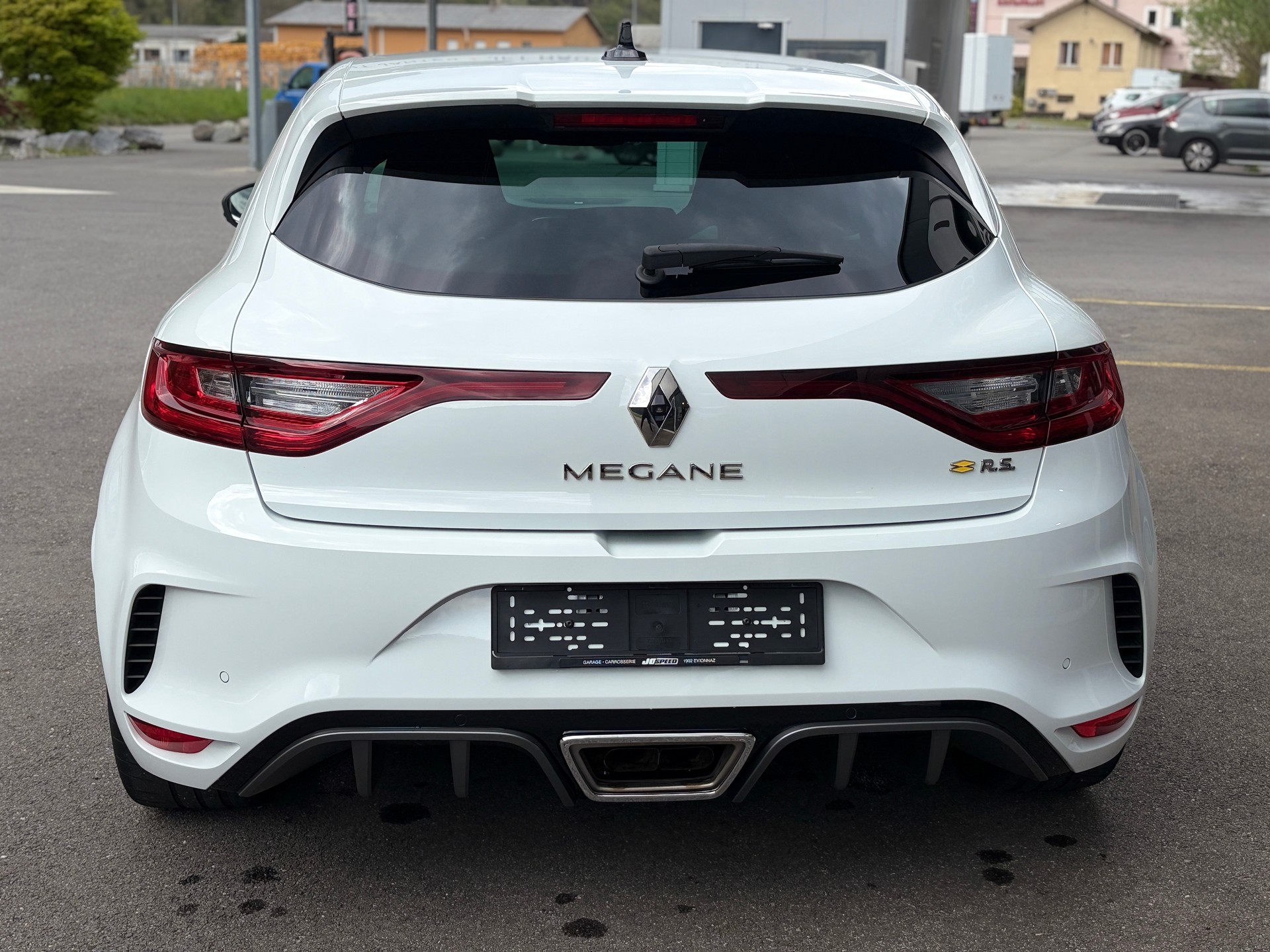 RENAULT Mégane Trophy 300-image-4