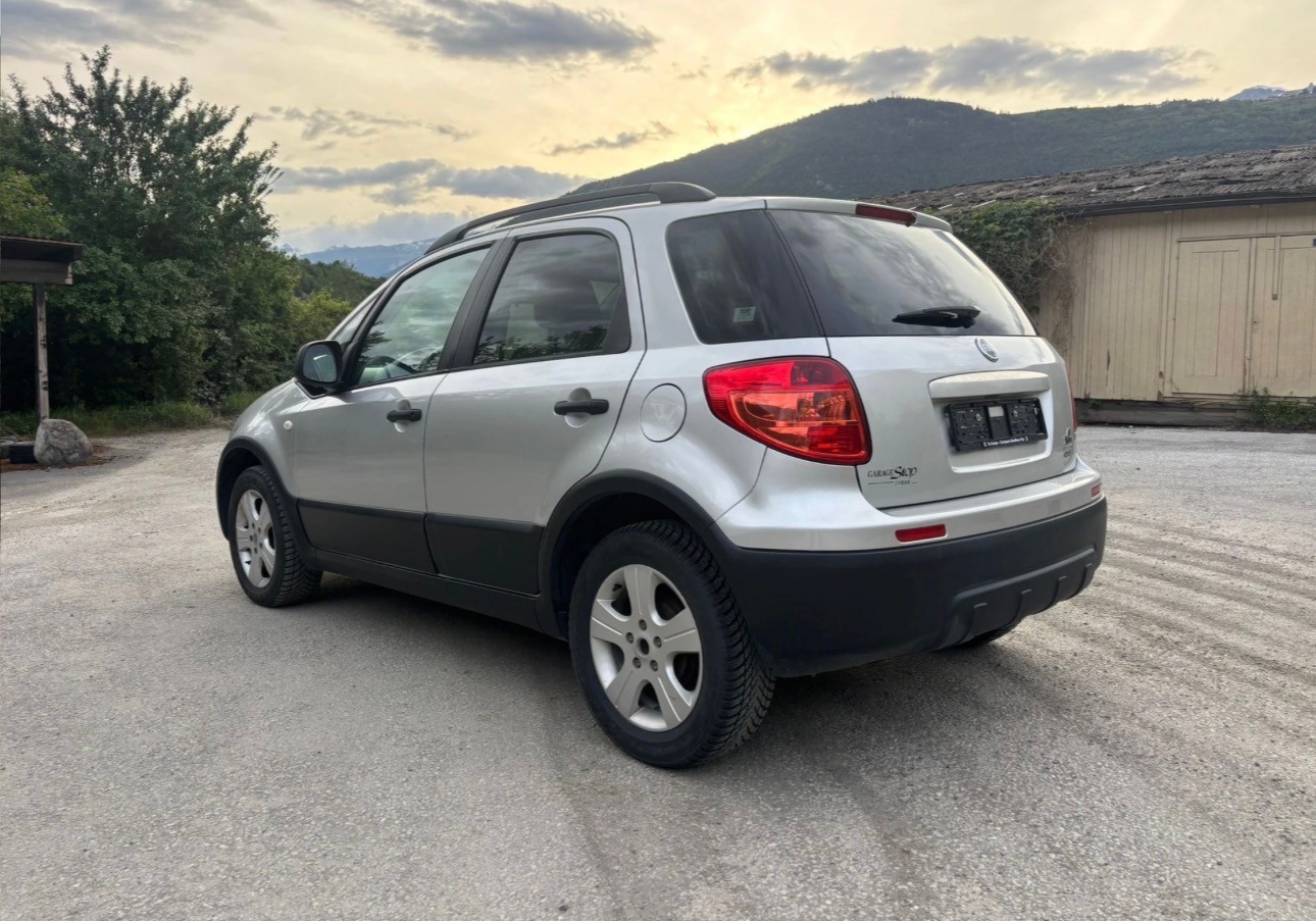 FIAT Sedici 1.6 4WD Dynamic-image-2