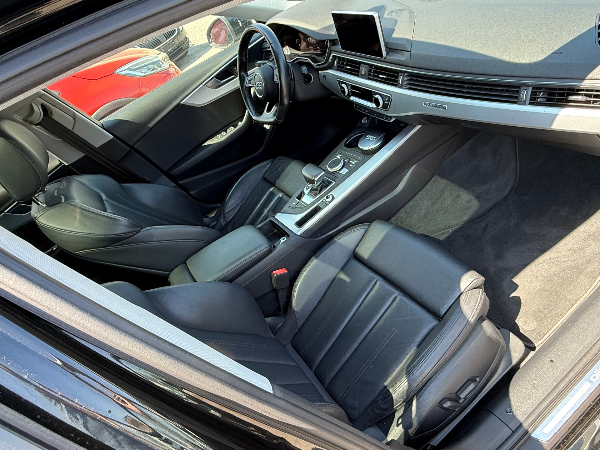 AUDI A4 allroad 2.0 TFSI quattro S-tronic-image-10