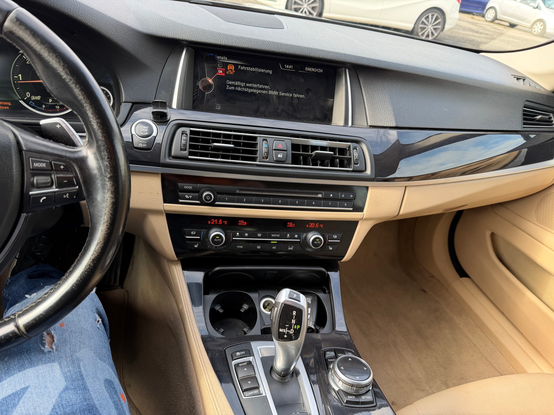 BMW 520d Touring Luxury Line Steptronic-image-16