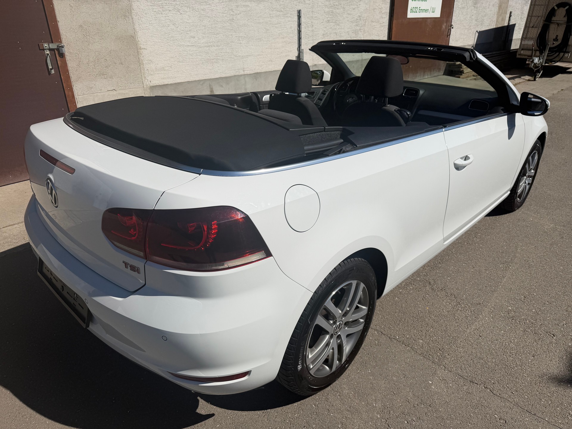 VW Golf Cabrio 1.4 TSI-showroom-element-2
