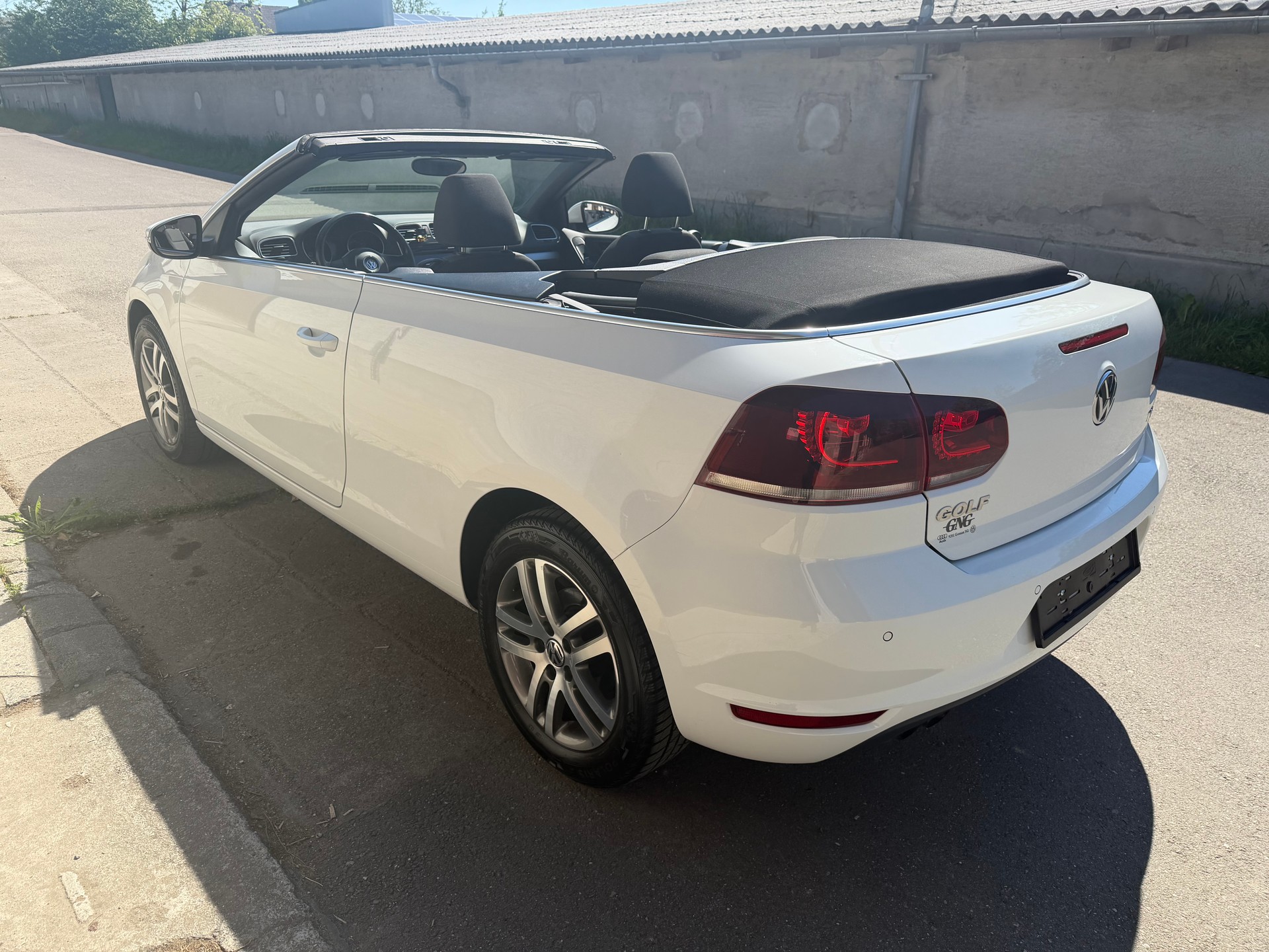VW Golf Cabrio 1.4 TSI-showroom-element-1