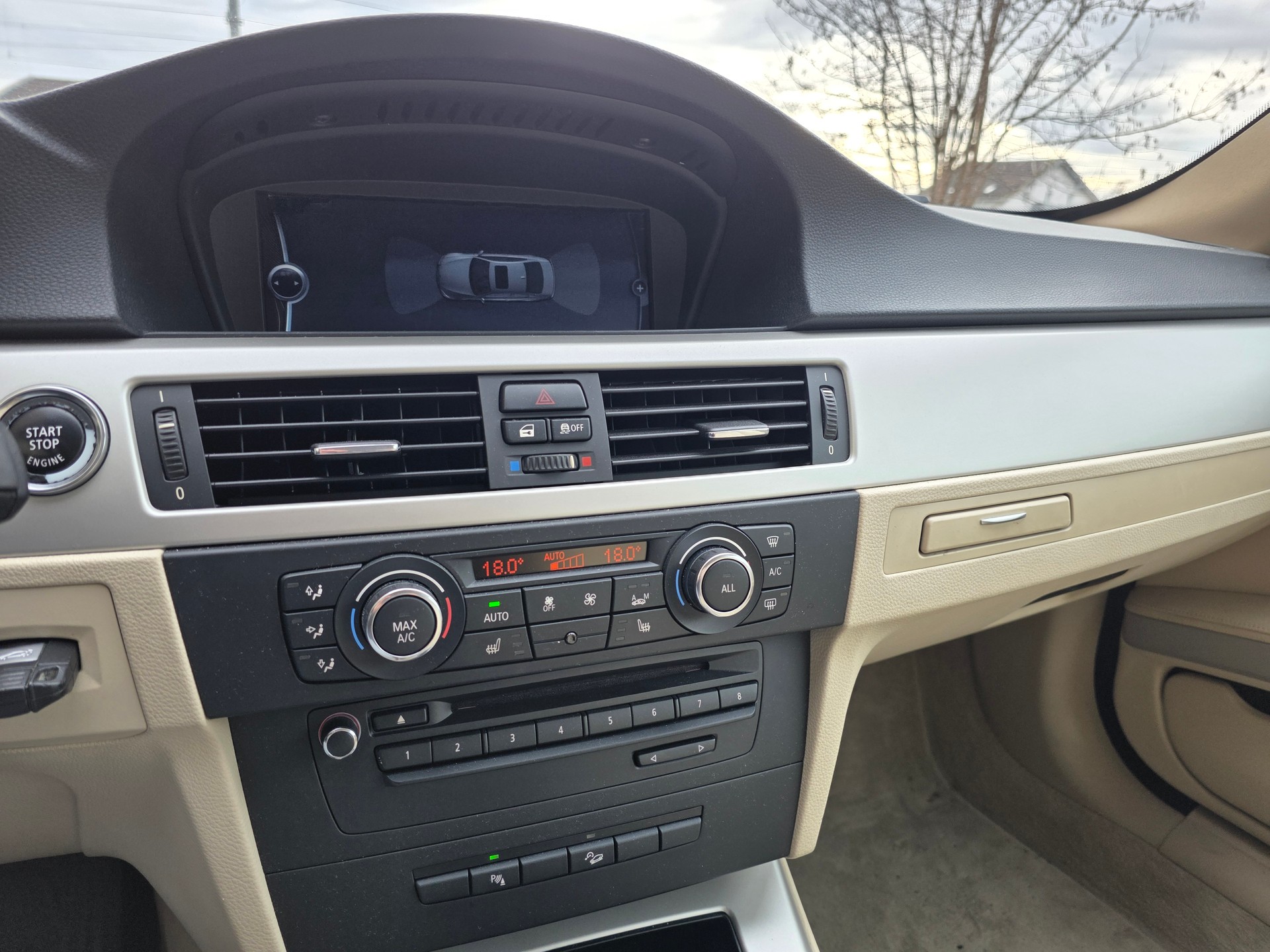 BMW 325i xDrive Coupé Steptronic-image-10