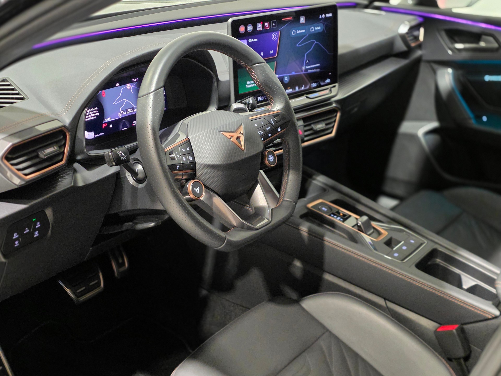 CUPRA LEON 2.0 TSI VZ 300 DSG-image-6