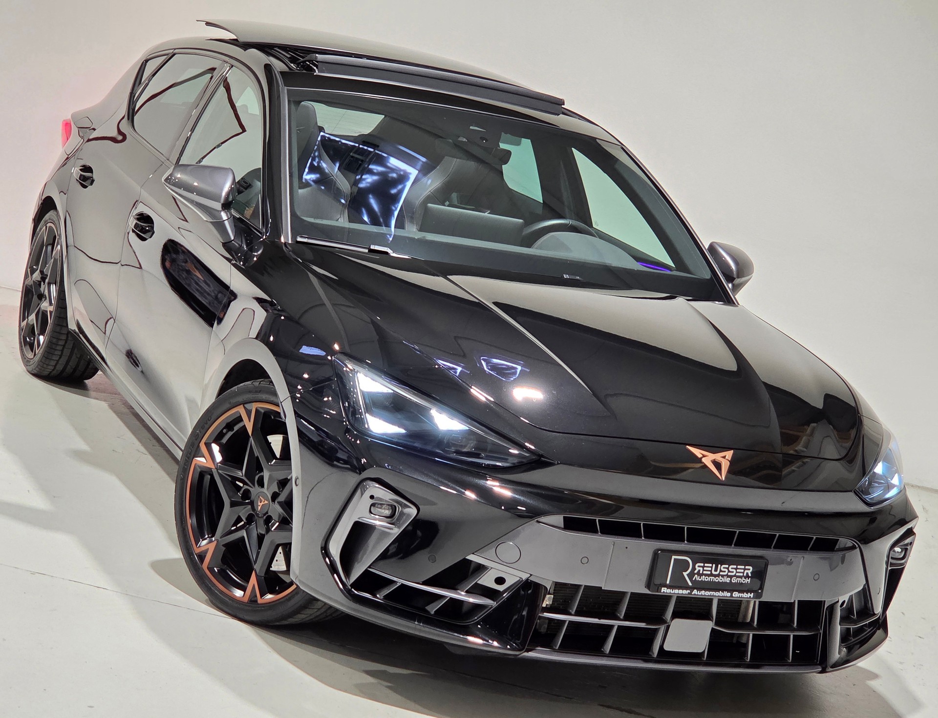 CUPRA LEON 2.0 TSI VZ 300 DSG-image-26