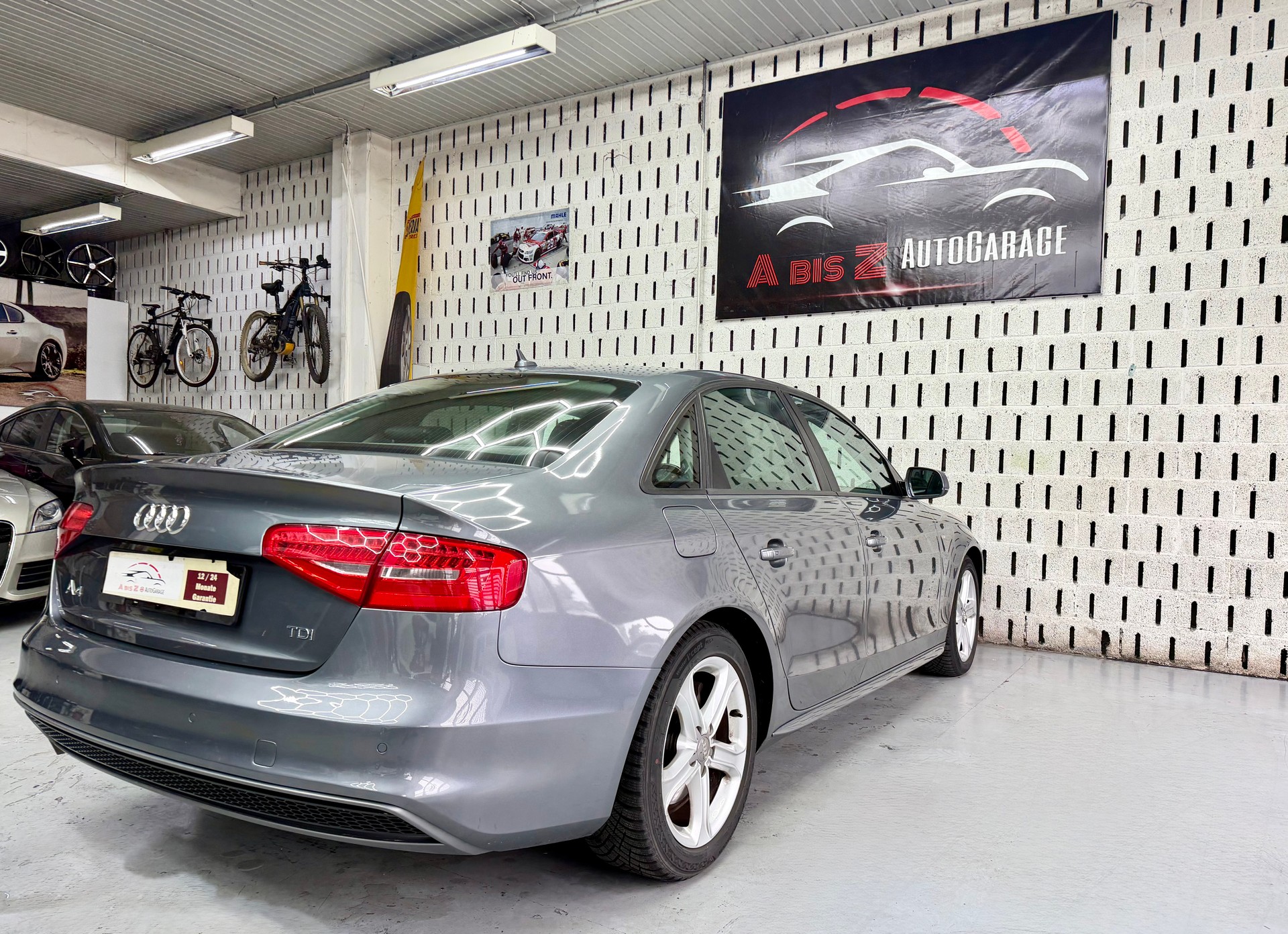 AUDI A4 Limousine 2.0 TDI Attraction multitronic-image-8