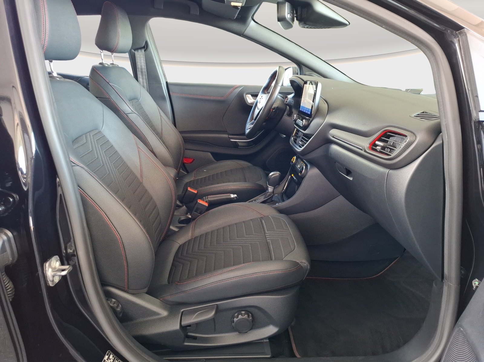 FORD Puma 1.0 MHEV ST-Line X Automat// CH Fahrzeug // 8-fach Aluminiumbereift-image-9