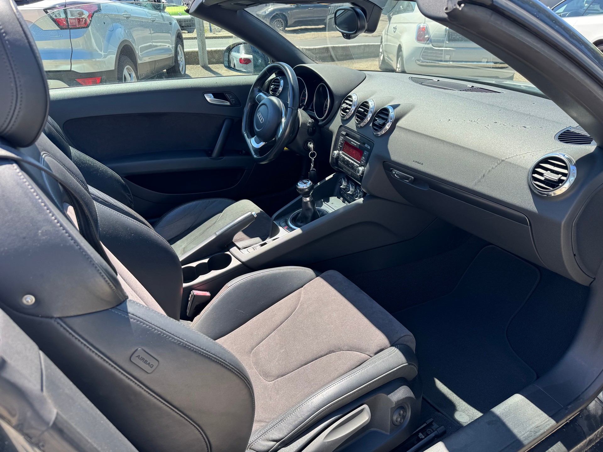 AUDI TT Roadster 1.8 TFSI-image-6