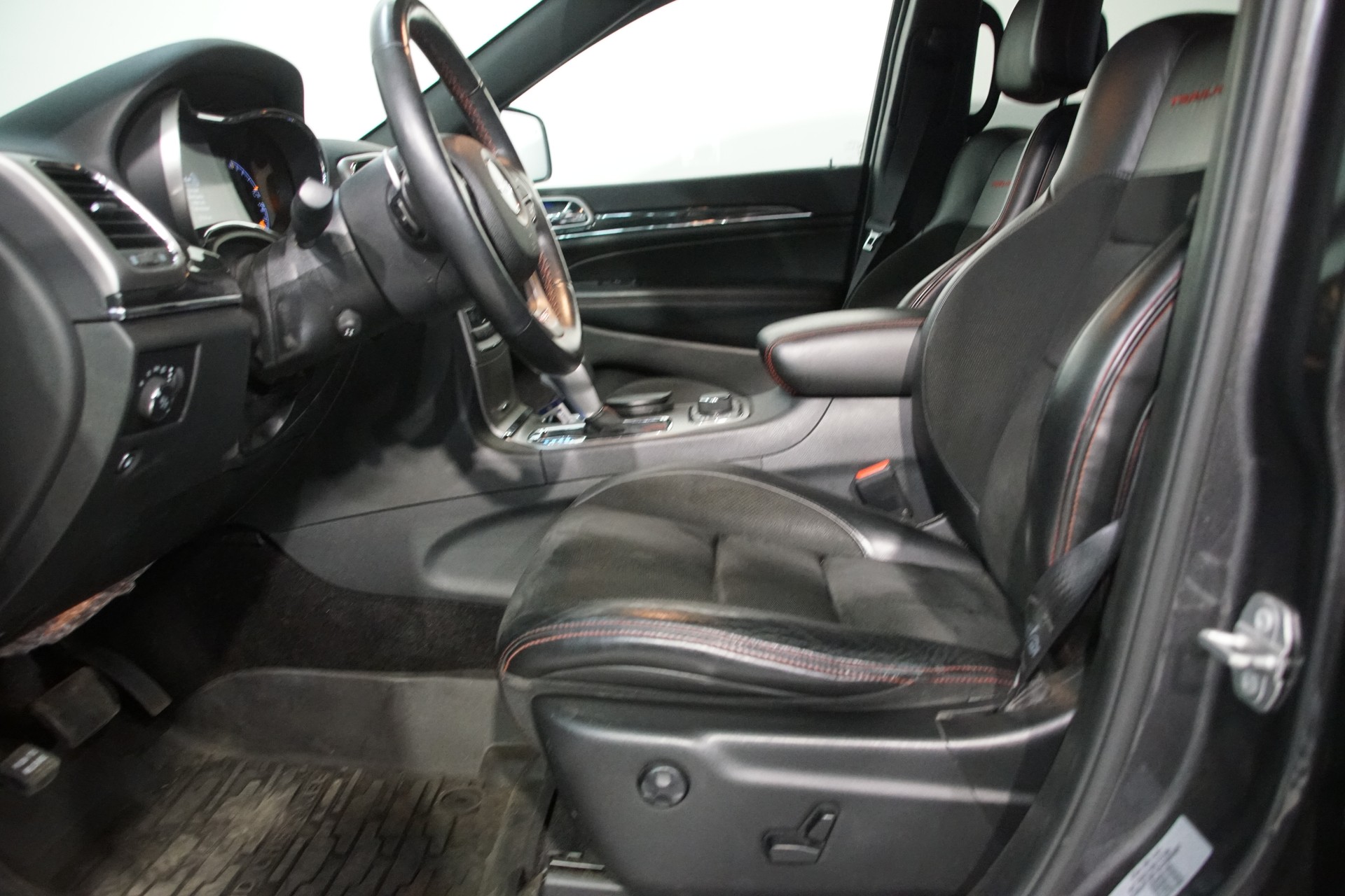 JEEP Grand Cherokee 3.0 CRD Trailhawk Automatic-image-13