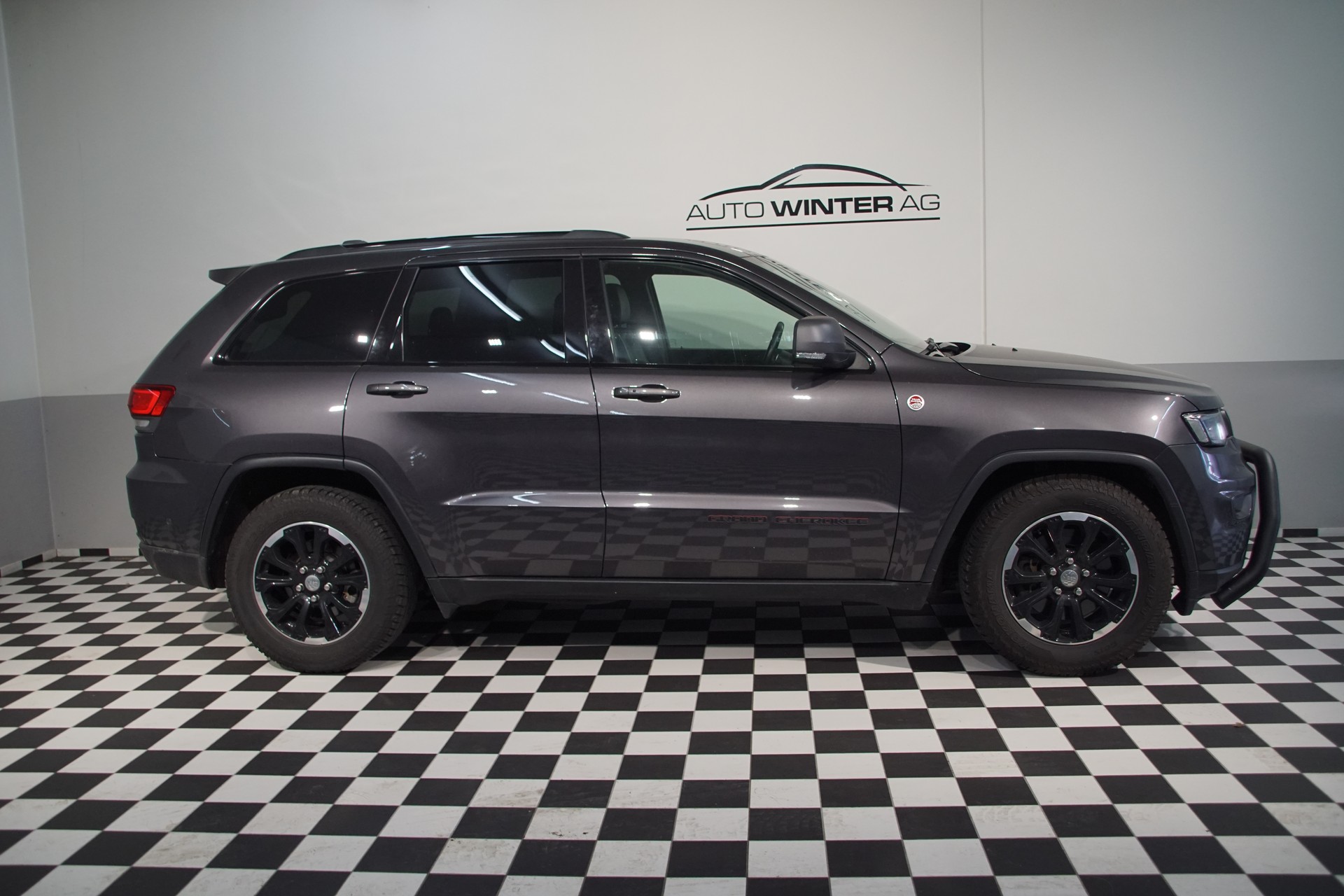 JEEP Grand Cherokee 3.0 CRD Trailhawk Automatic-image-4