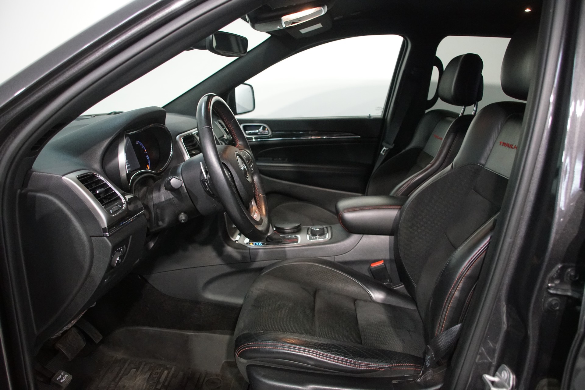 JEEP Grand Cherokee 3.0 CRD Trailhawk Automatic-image-11