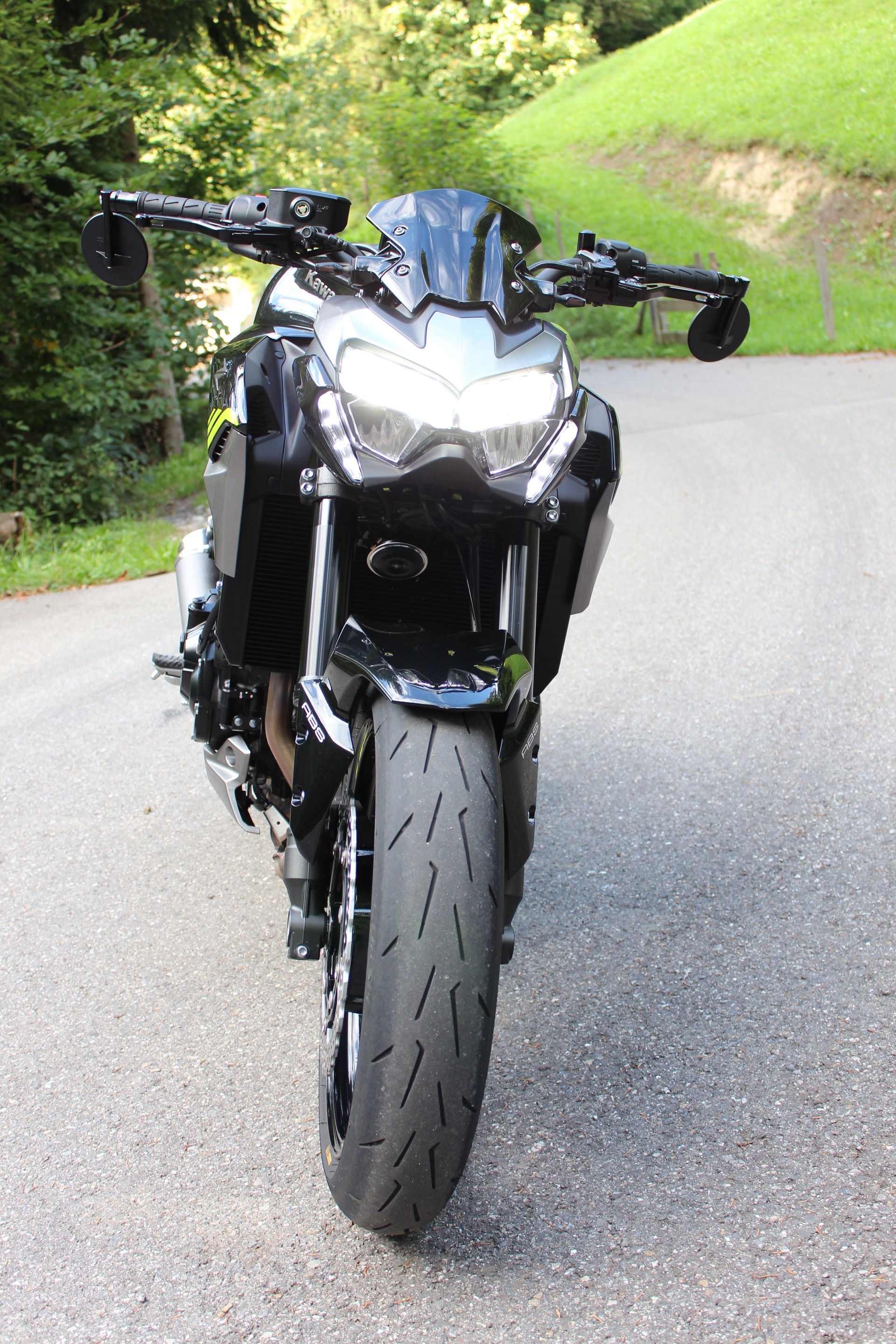 KAWASAKI Z 900-image-8