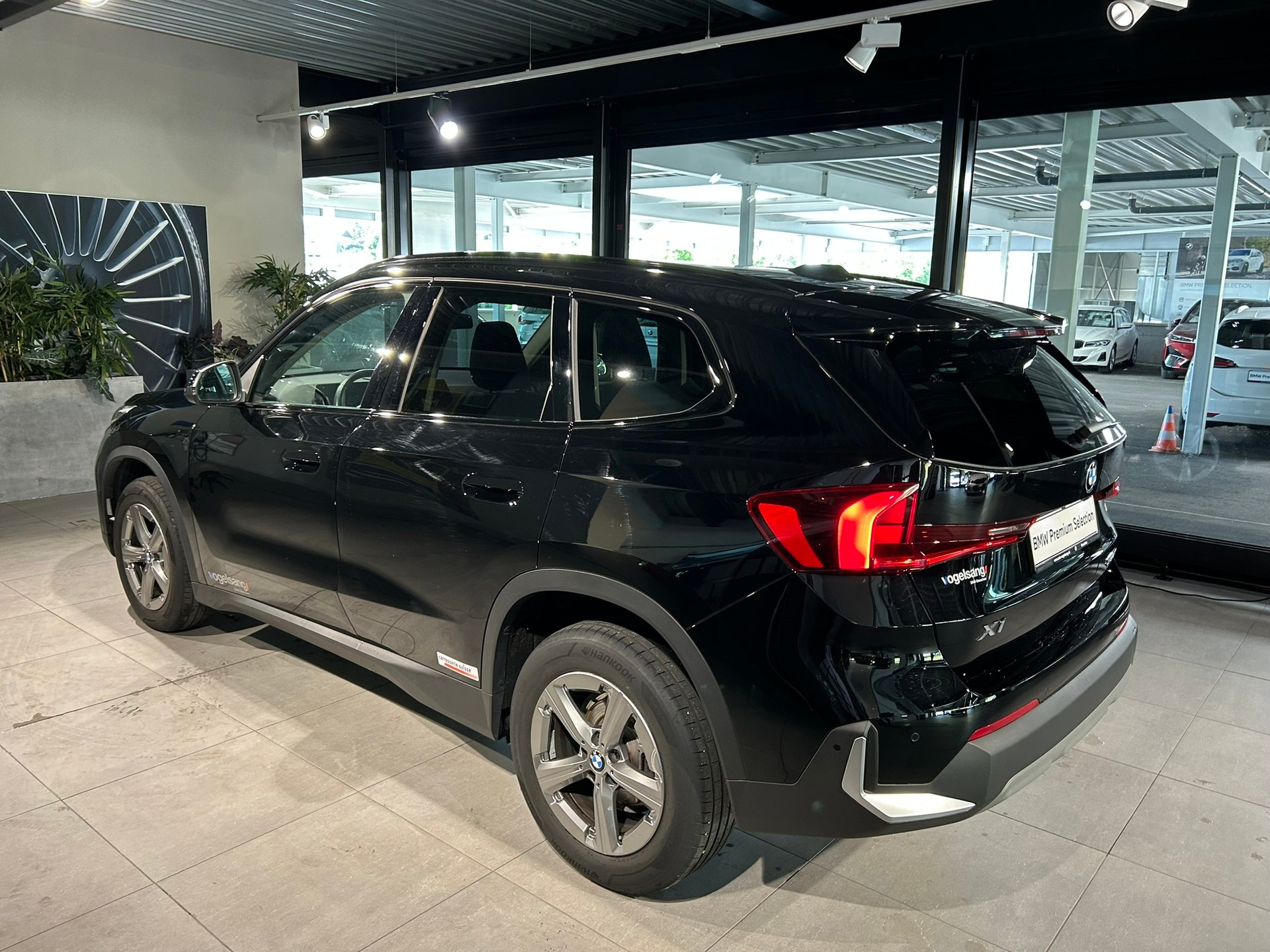 BMW X1 sDrive 18i-image-10